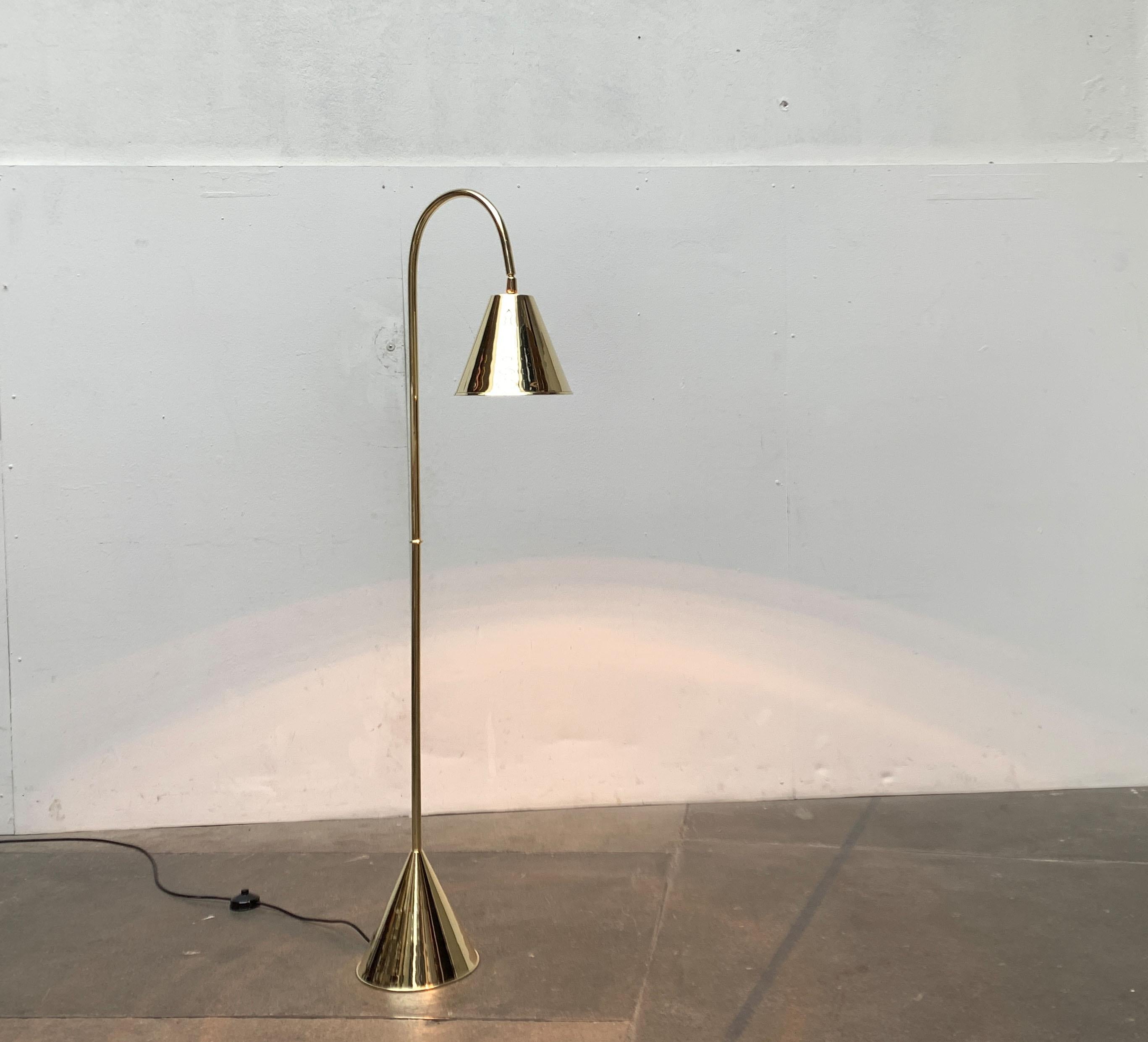 Lampada da terra in ottone di metà secolo nello stile di Jacques Adnet per Valenti, Spagna in vendita 10