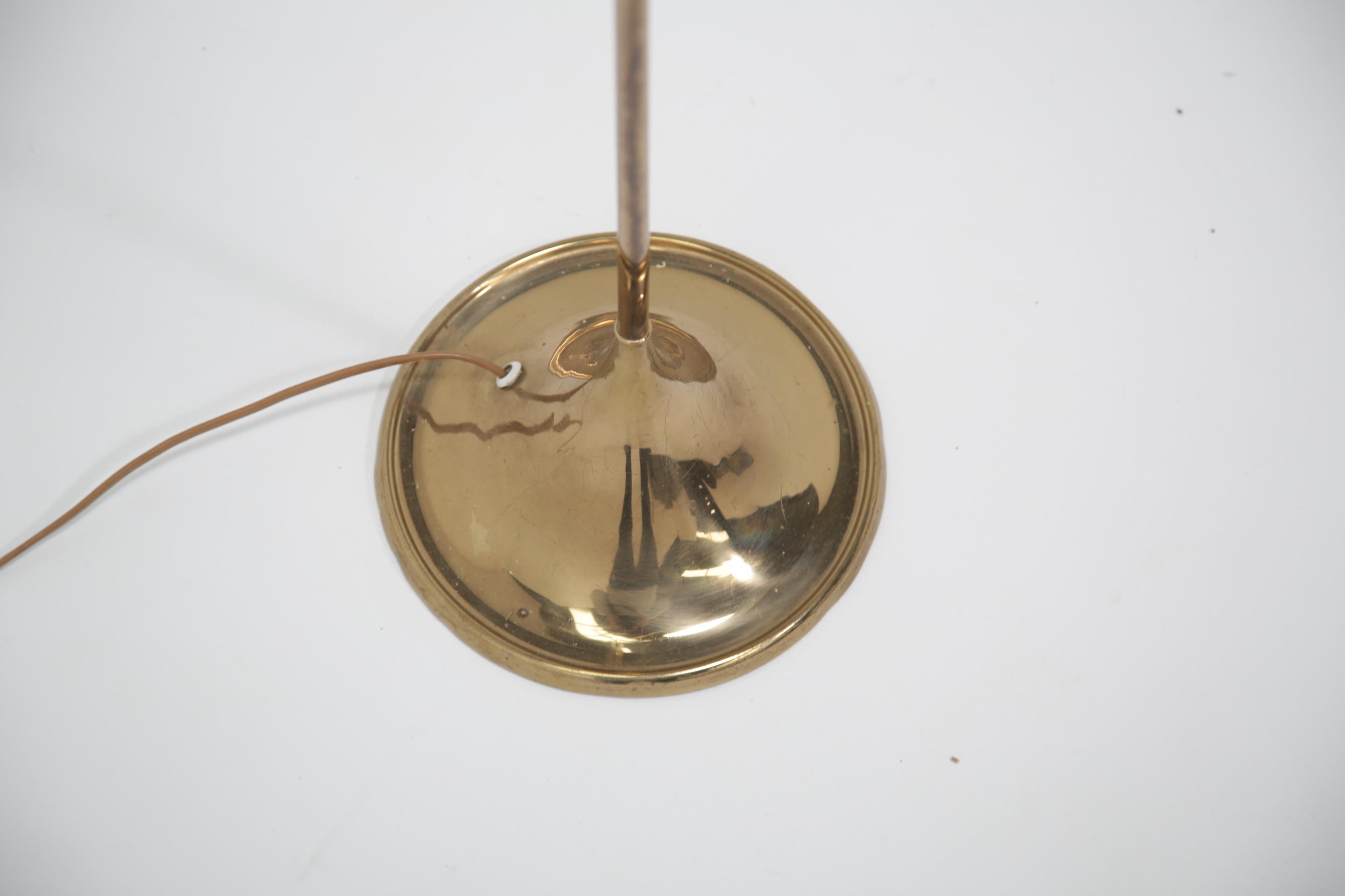 Lampadaire en laiton du milieu du siècle Model No. G-025 par Alf Svensson pour Bergboms, 1960. en vente 6