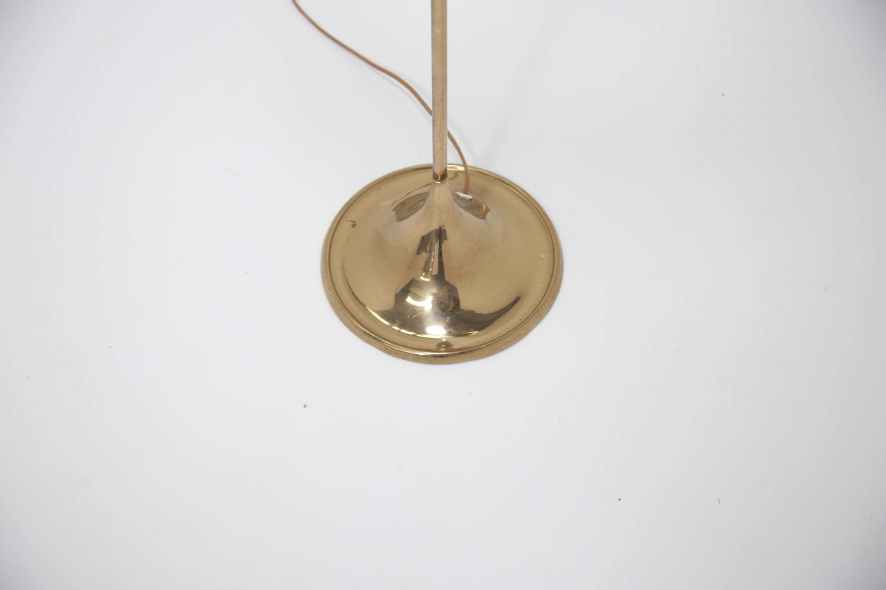 Lampadaire en laiton du milieu du siècle Model No. G-025 par Alf Svensson pour Bergboms, 1960. en vente 1