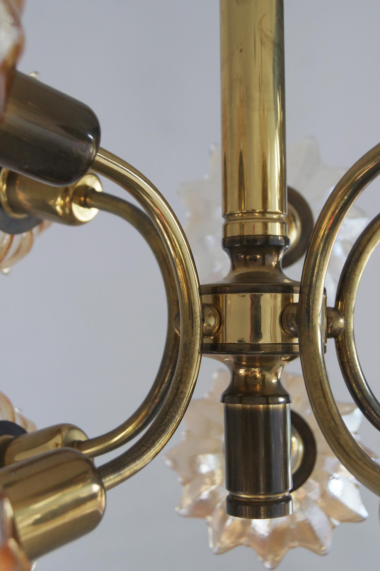 Fine XX secolo Lampada da soffitto di metà secolo in ottone e vetro di Sische Leuchten in vendita