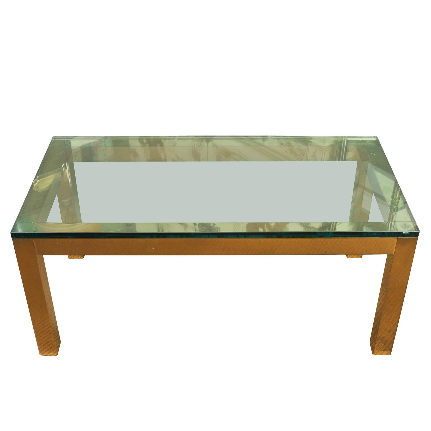 Table basse en laiton et verre de style Mastercrafters du milieu du siècle dernier Bon état - En vente à Locust Valley, NY