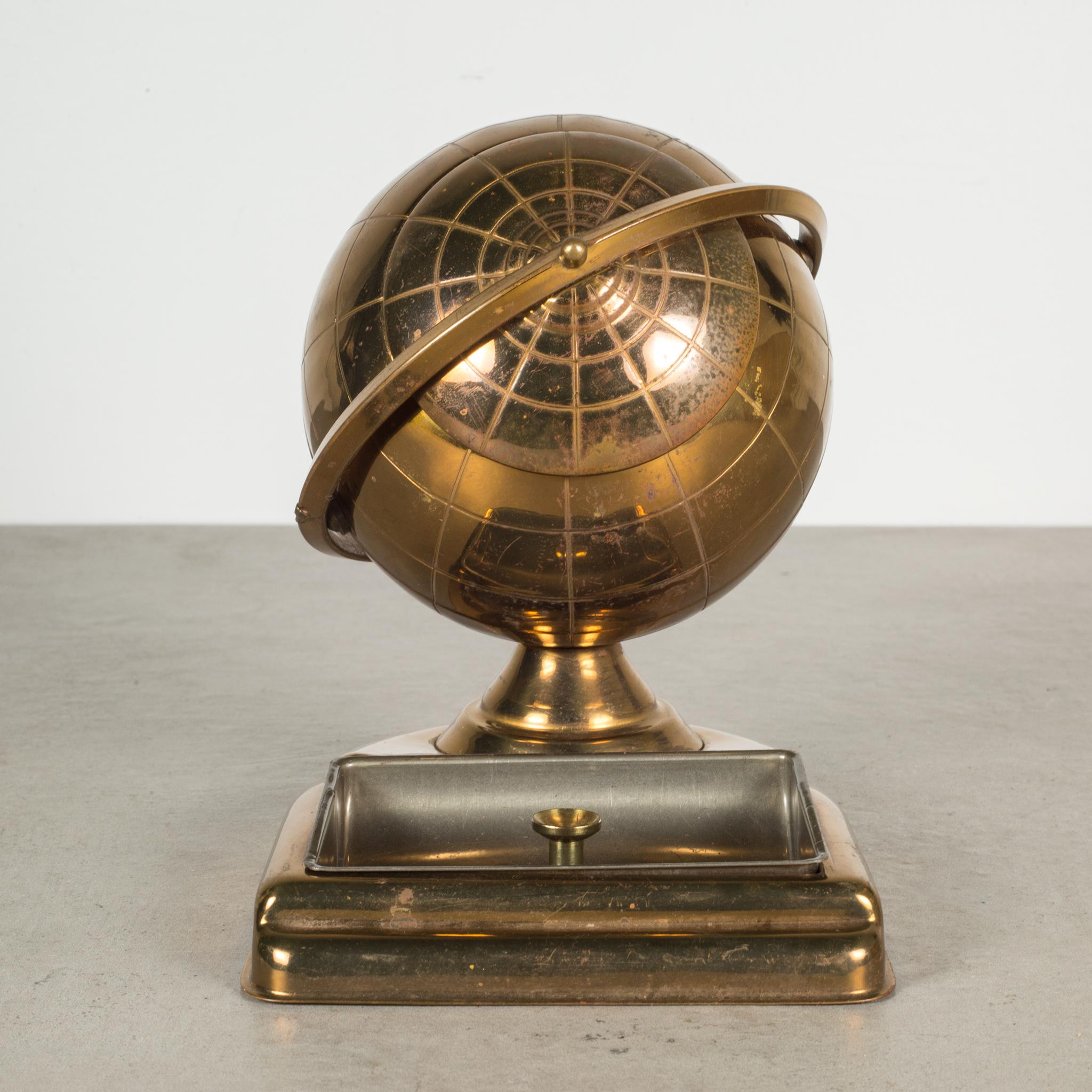 Mid-Century Brass Globe Cigarette Holder and Ashtray/Coin Dish, c.1960 In Good Condition In San Francisco, CA