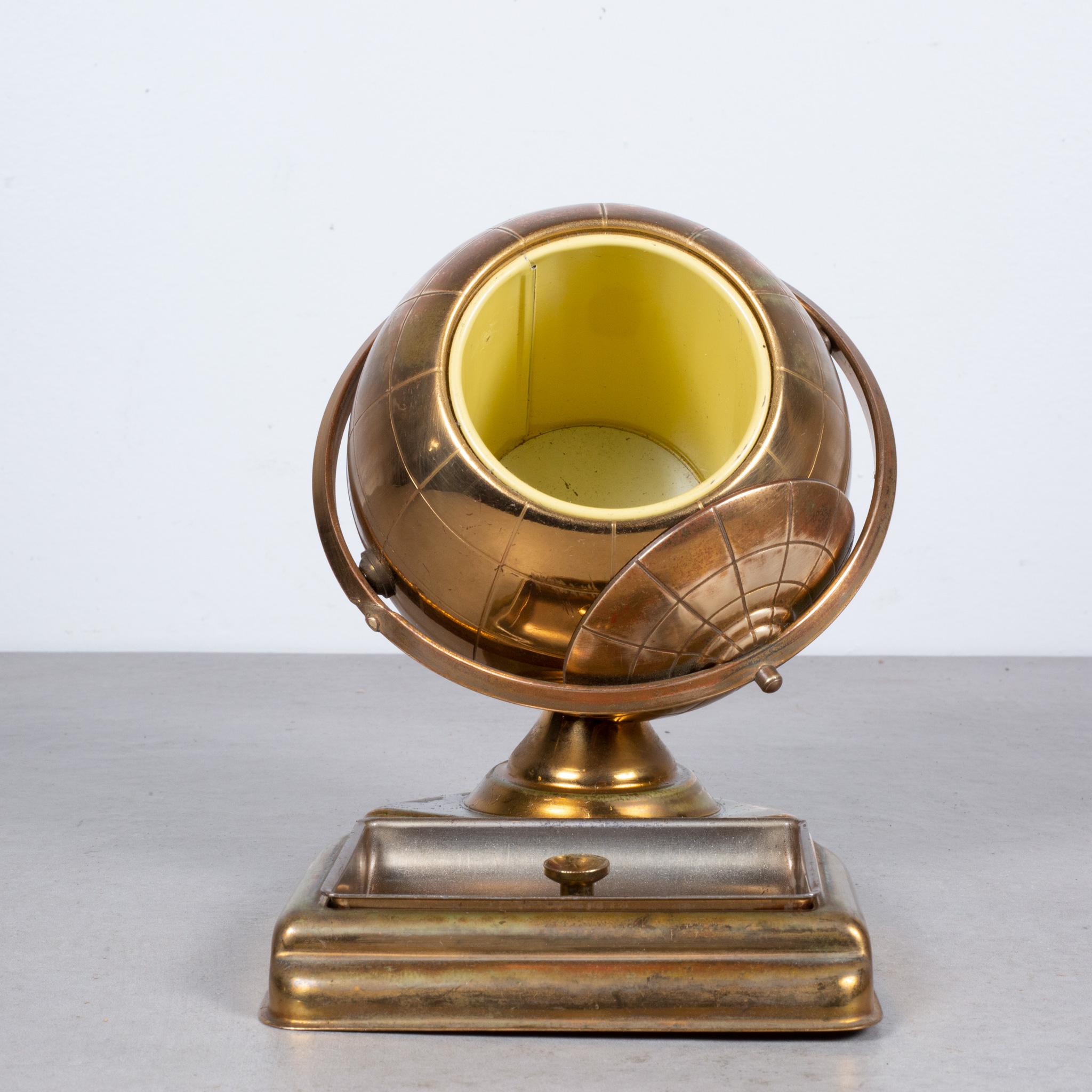 Midcentury Brass Globe Cigarette Holder and Ashtray/Coin Dish, circa 1960 In Good Condition In San Francisco, CA