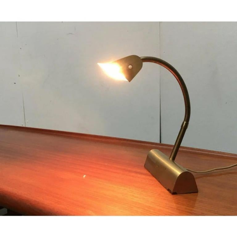 Lámpara de mesa Hollywood Regency de latón de mediados de siglo, años 60 siglo XX en venta