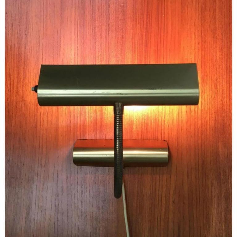 Lámpara de mesa Hollywood Regency de latón de mediados de siglo, años 60 Metal en venta