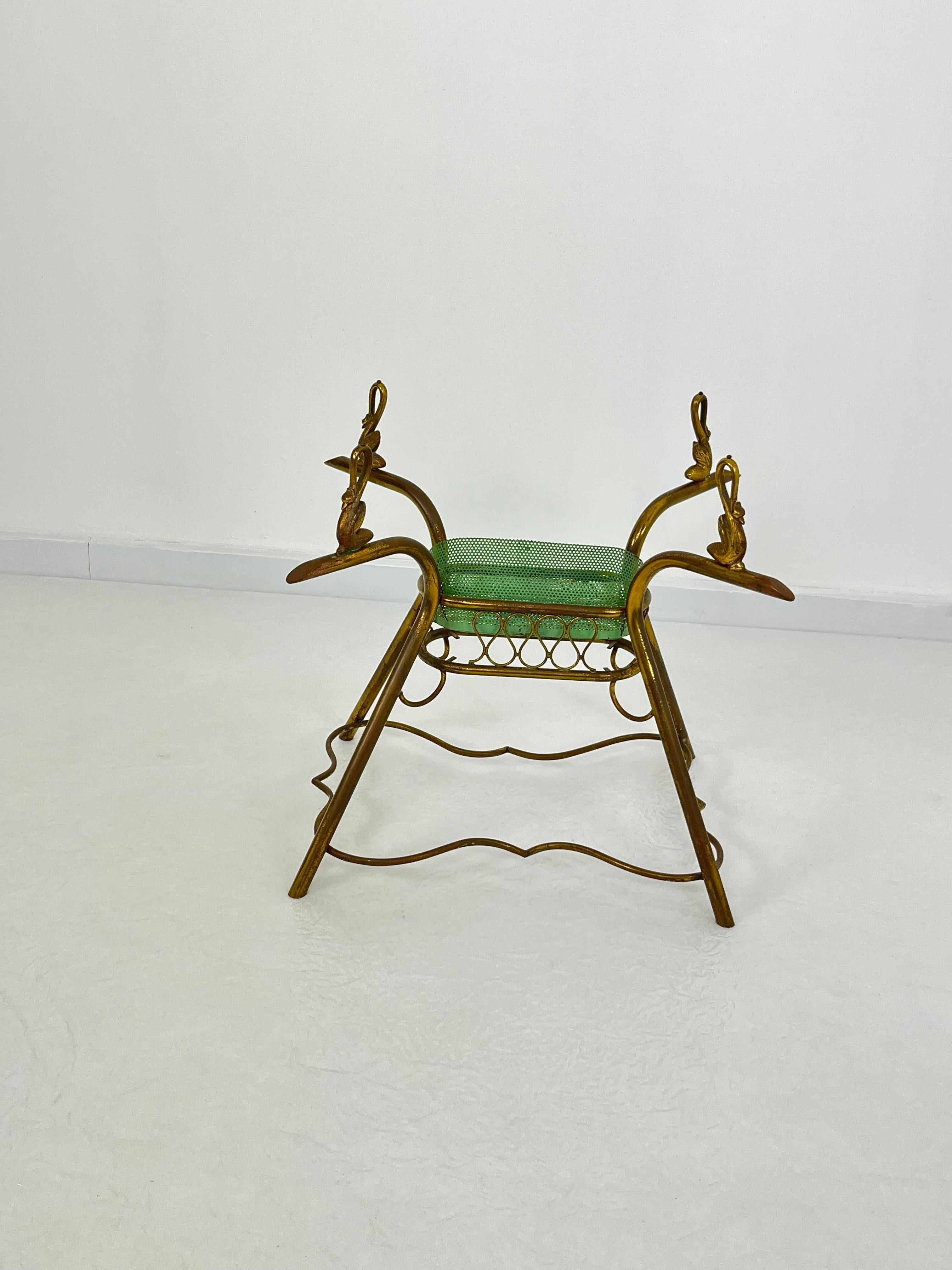 Table basse italienne en laiton du milieu du siècle, plateau en verre, années 1950 en vente 1