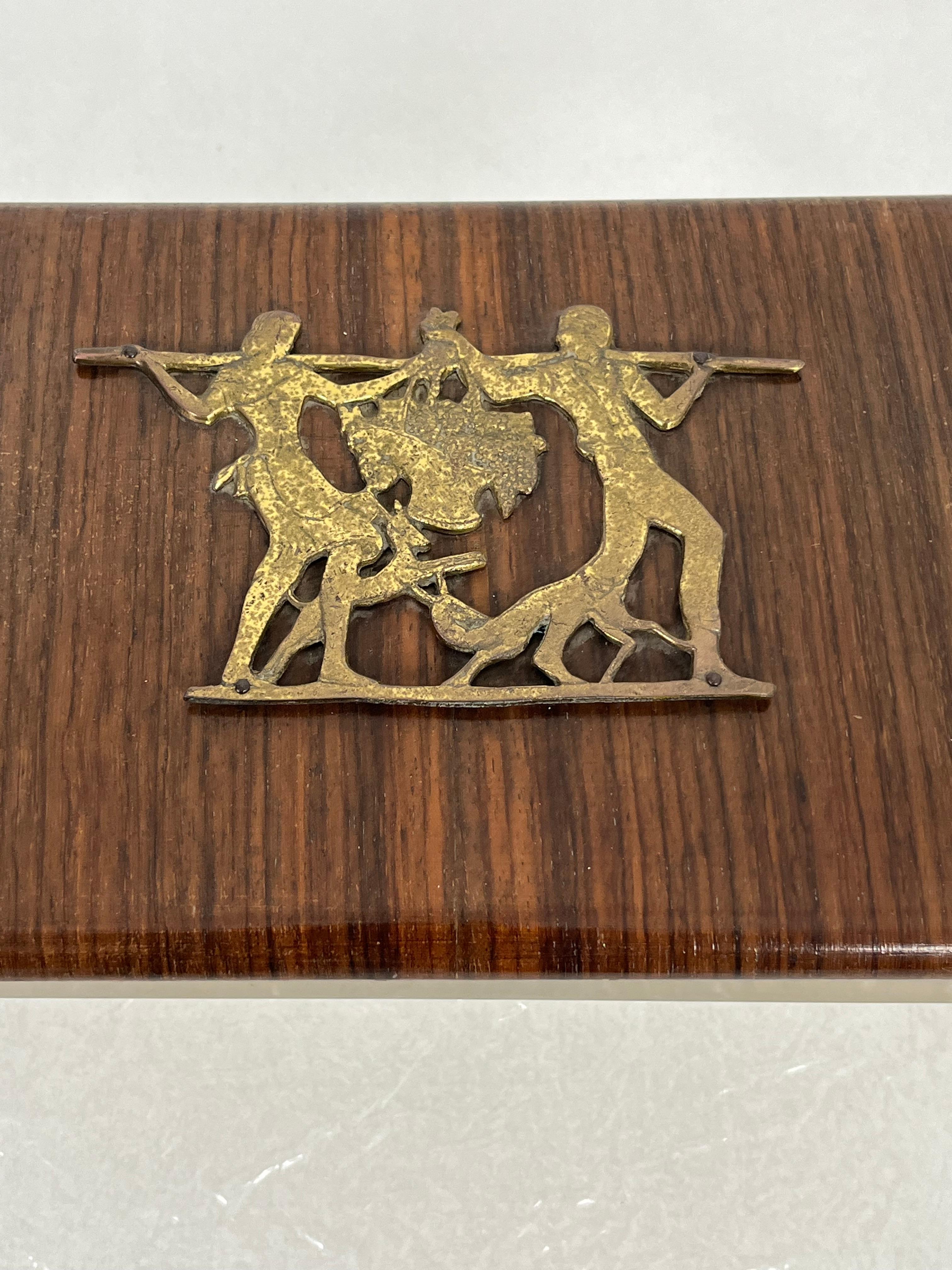 Mesa de centro italiana de latón de mediados de siglo, tapa de cristal, años 50 en venta 3