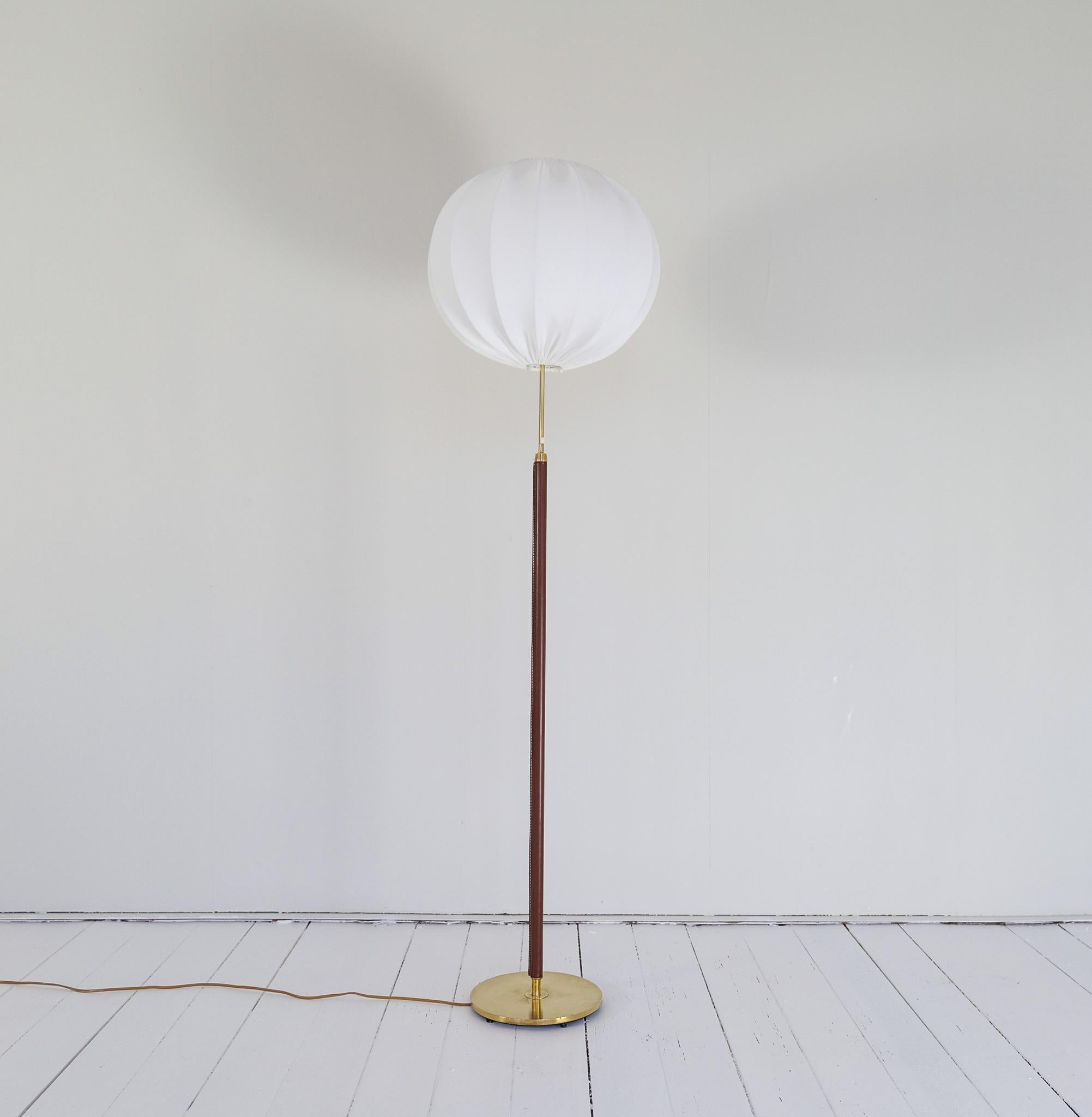 Scandinavian Modern Mid-Century Brass Leather Floor Lamp Falkenbergs Belysning, Sweden, 1960s