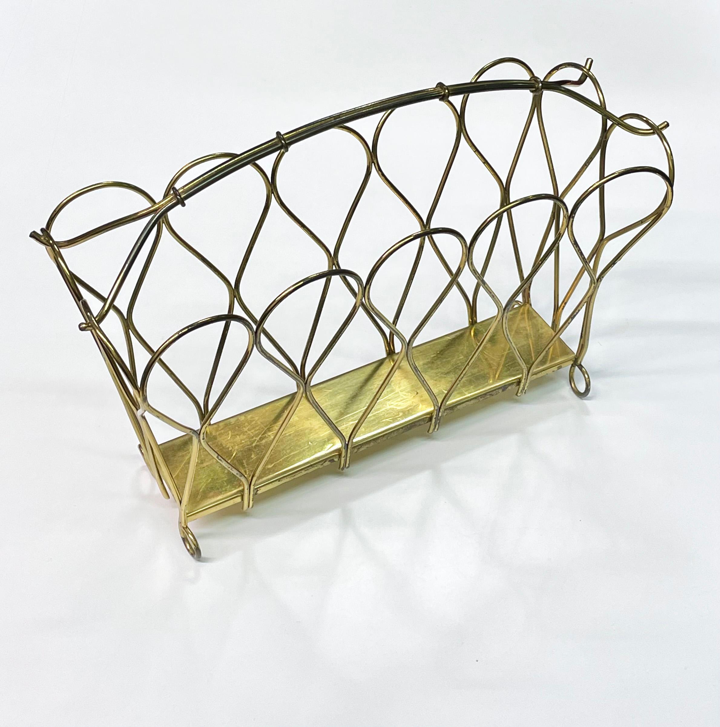 Mid-Century Modern Mid Century Brass Magazine / Newspaper Rack For Sale