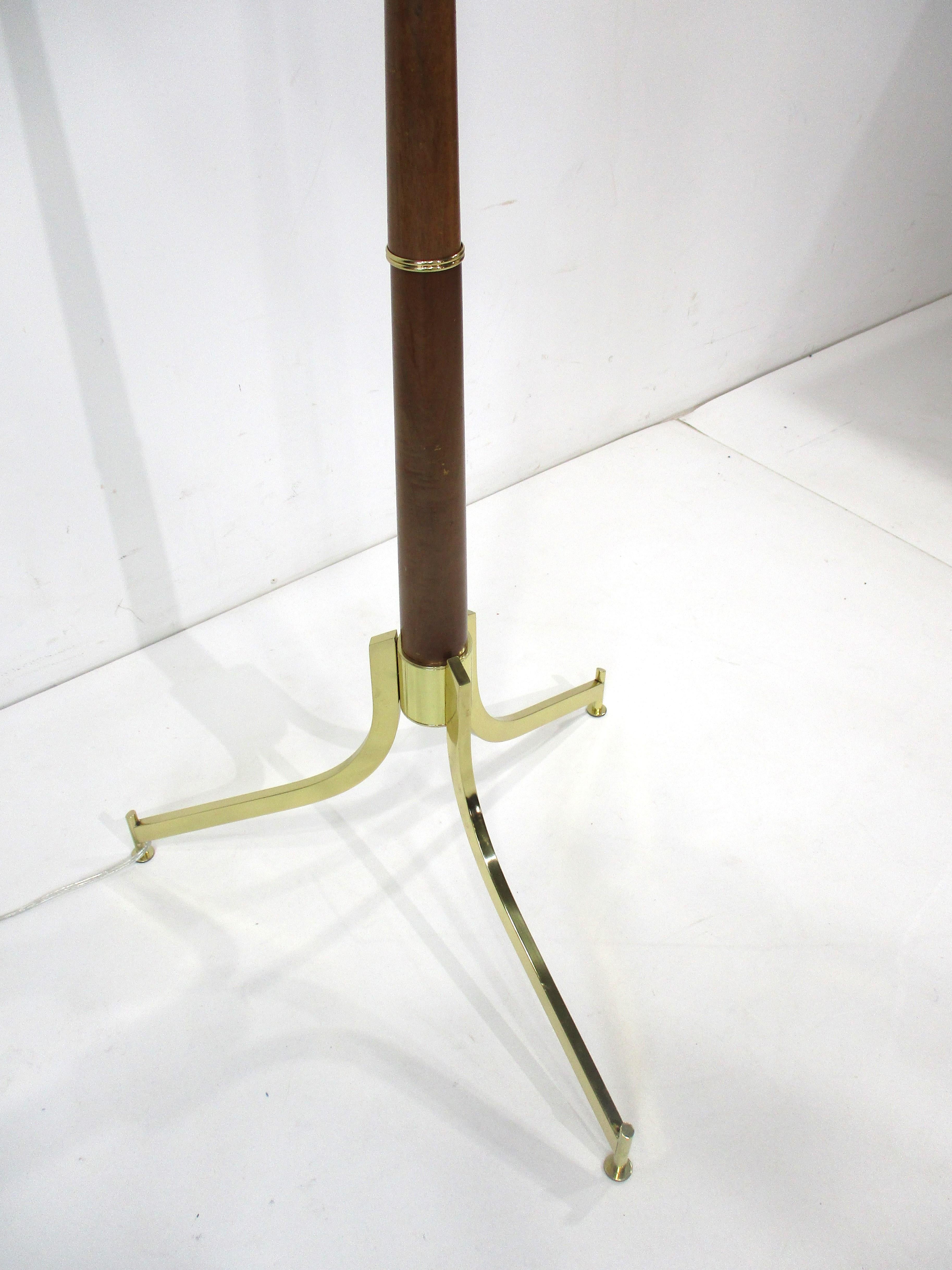 American Mid Century Brass / Mahogany Floor Lamp in the style of Gibbings - McCobb  For Sale