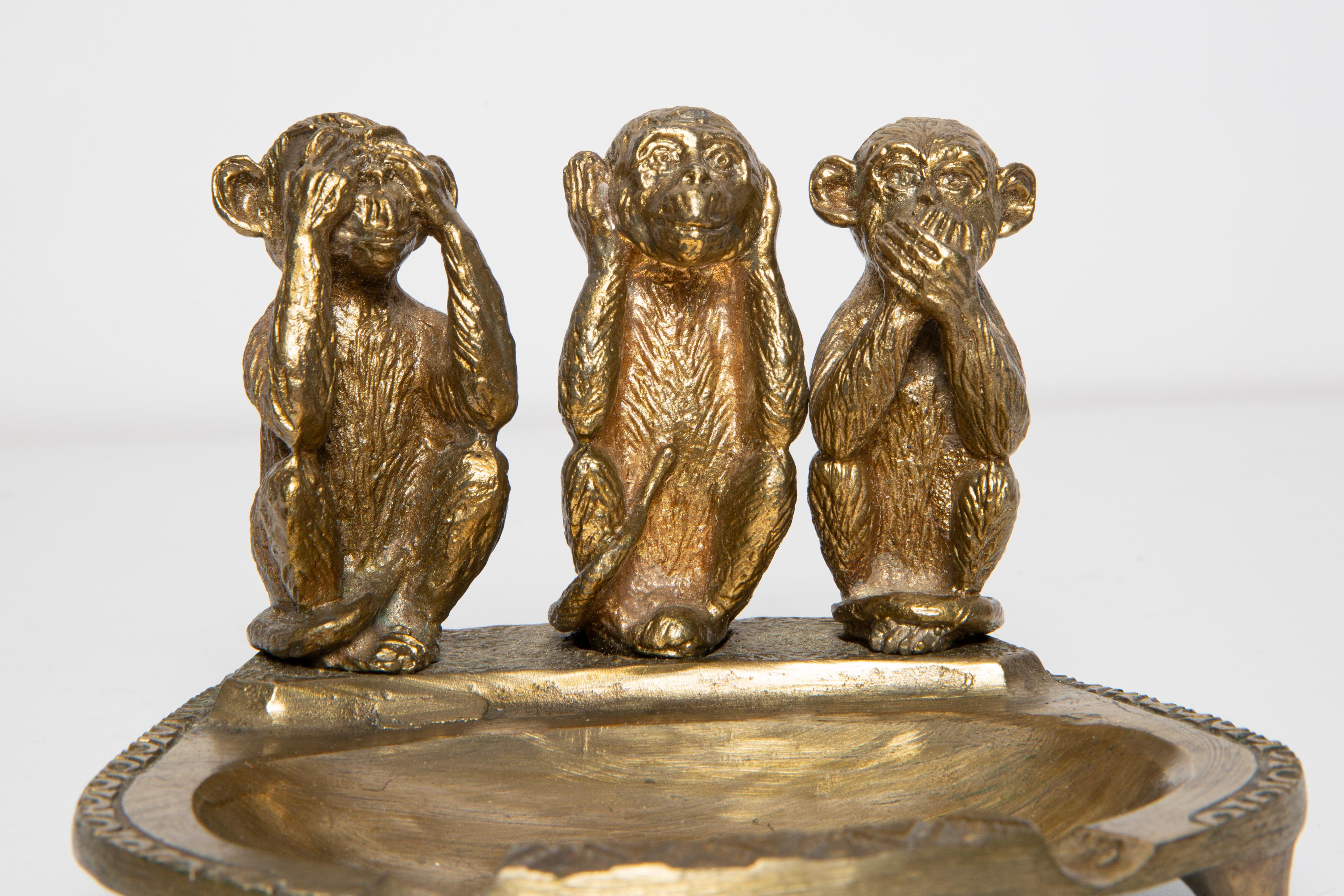 20th Century Mid Century Brass Metal Small Plate Bowl Ashtray, Gold Monkeys, Italy, 1970s For Sale