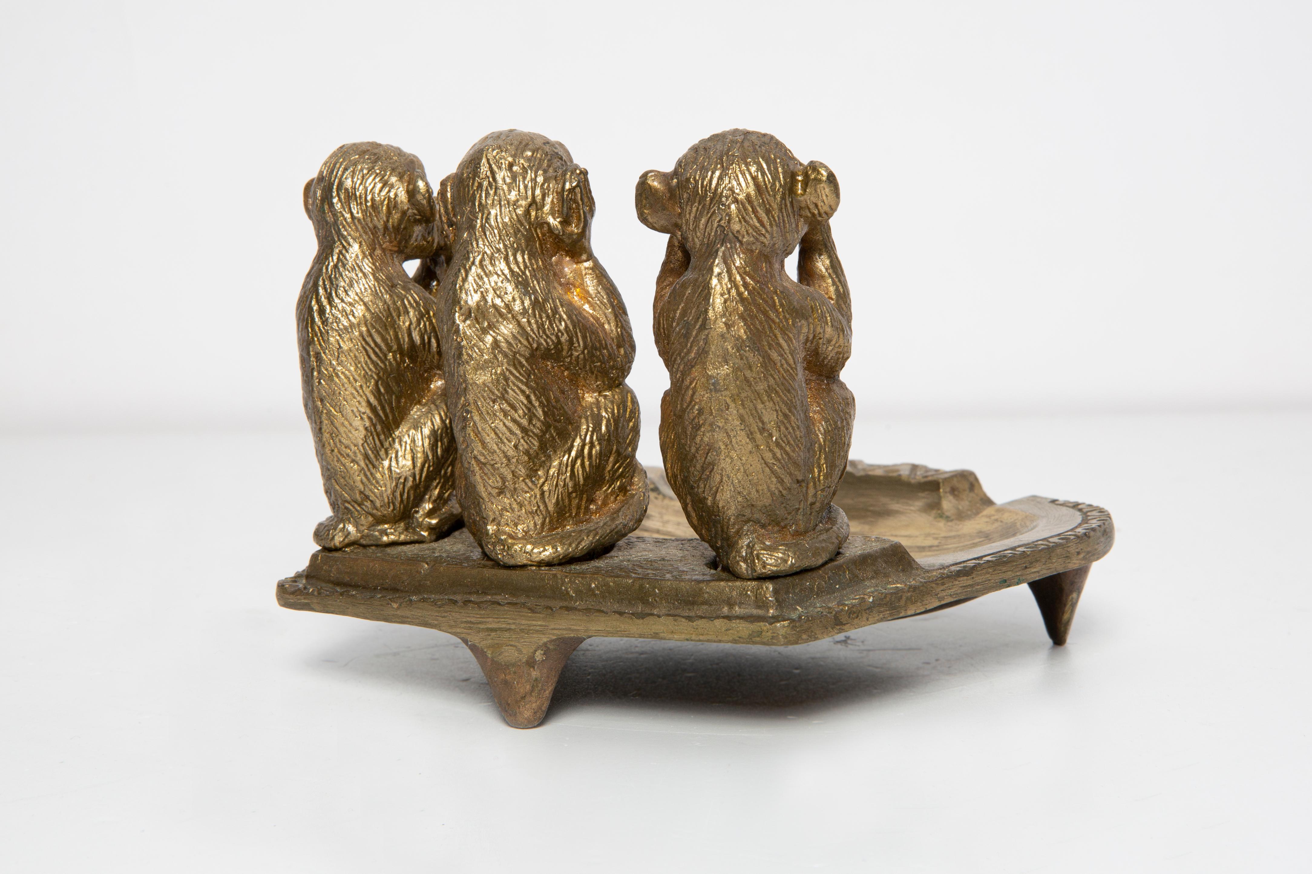 Mid Century Brass Metal Small Plate Bowl Ashtray, Gold Monkeys, Italy, 1970s For Sale 1