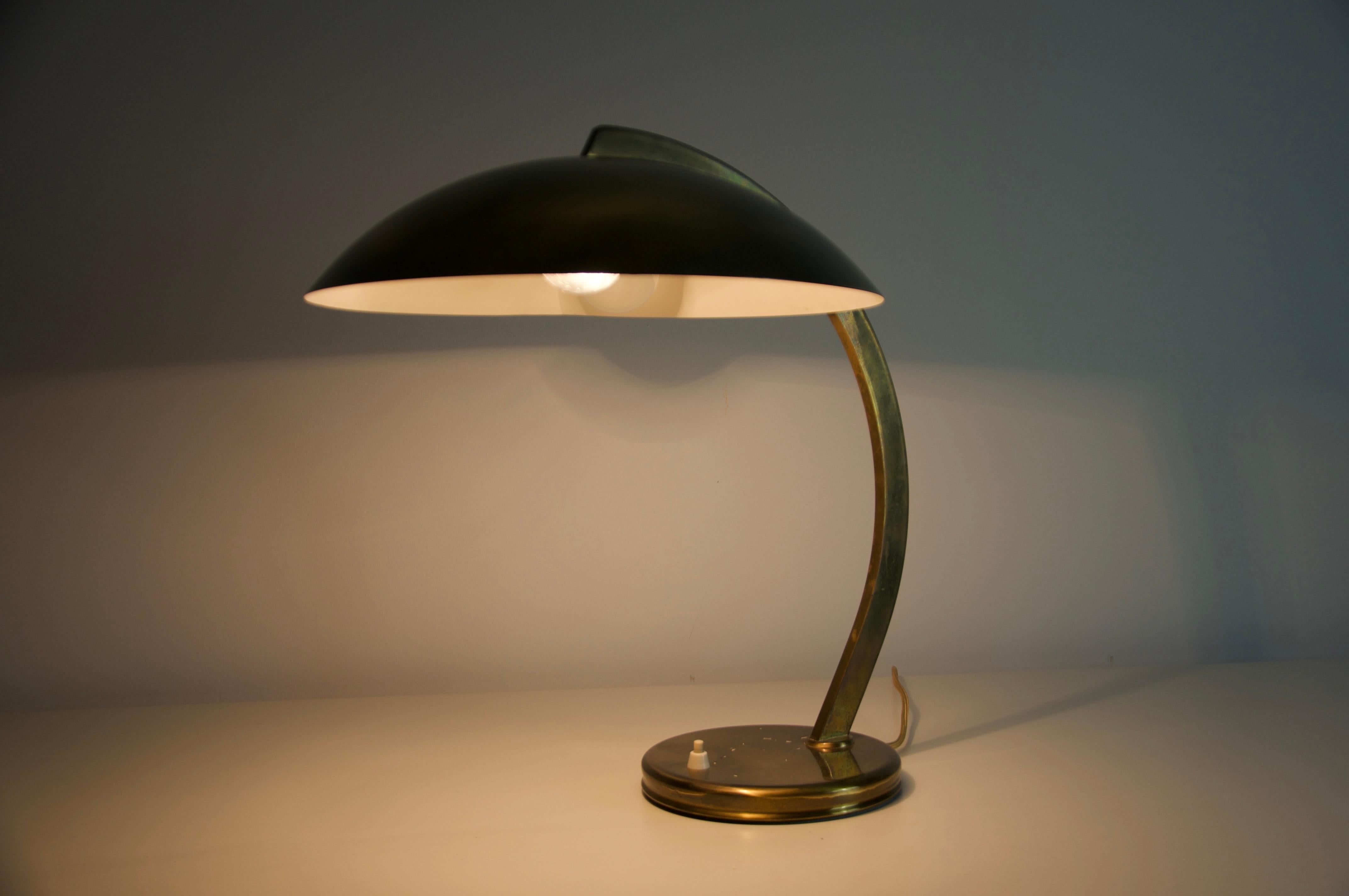 Lampada da tavolo in ottone di metà secolo, anni '60, Germania in vendita 4
