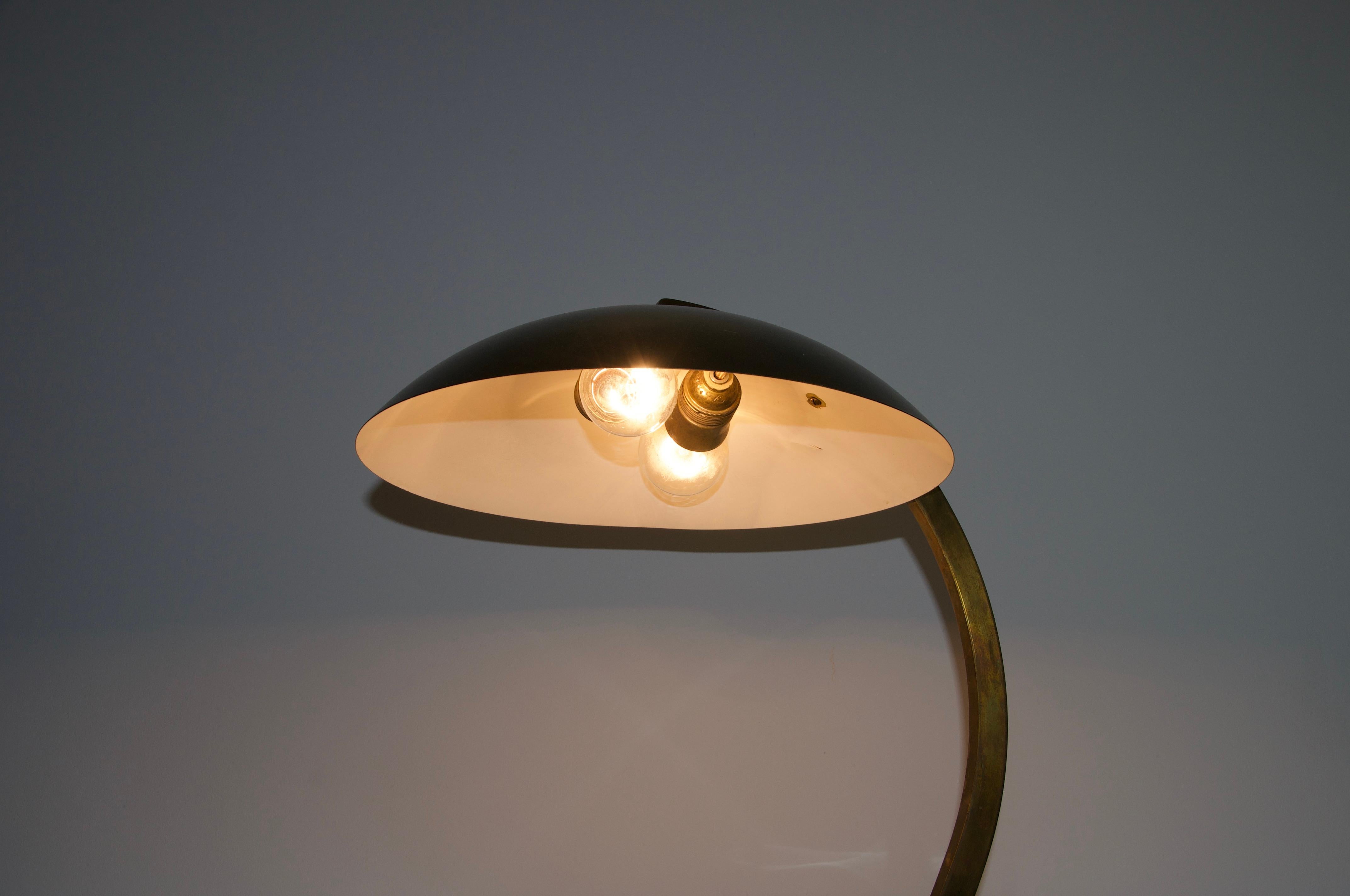 Lampada da tavolo in ottone di metà secolo, anni '60, Germania in vendita 6
