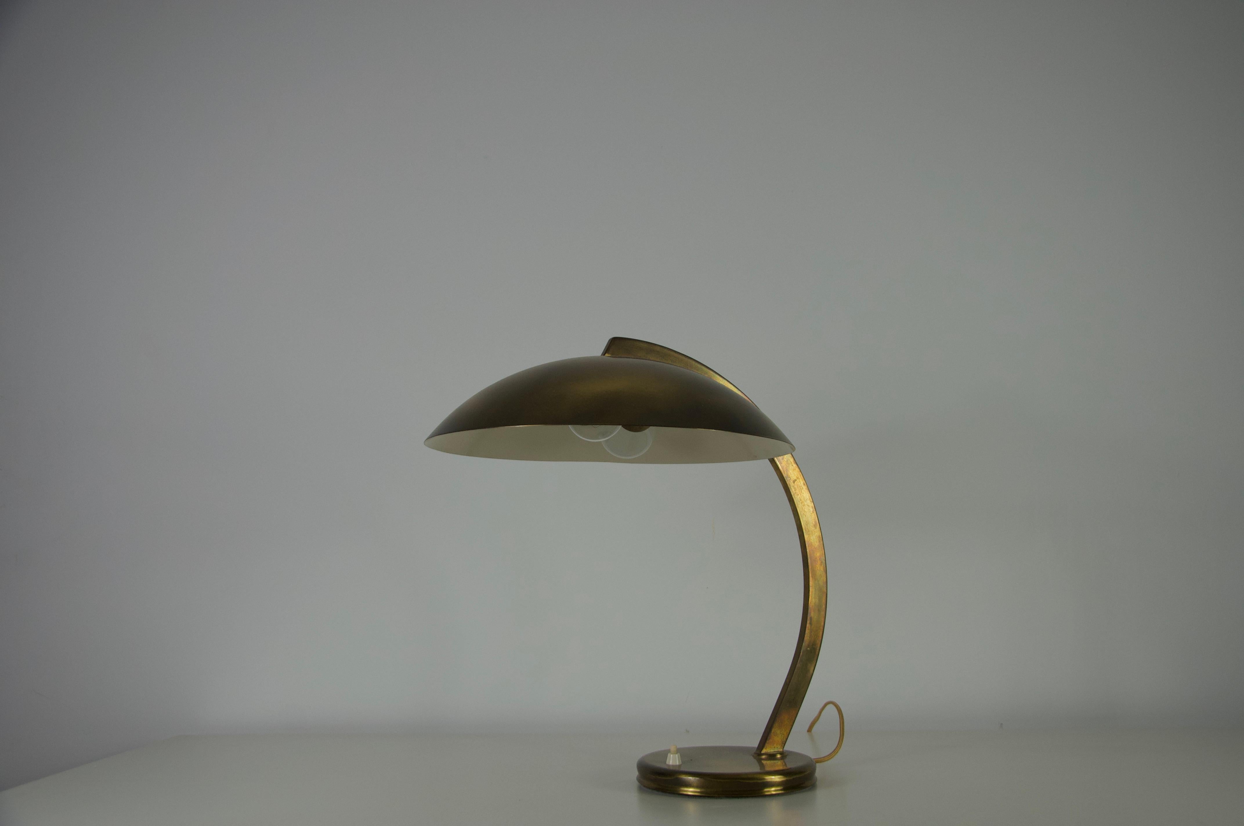 Mid-Century moderno Lampada da tavolo in ottone di metà secolo, anni '60, Germania in vendita