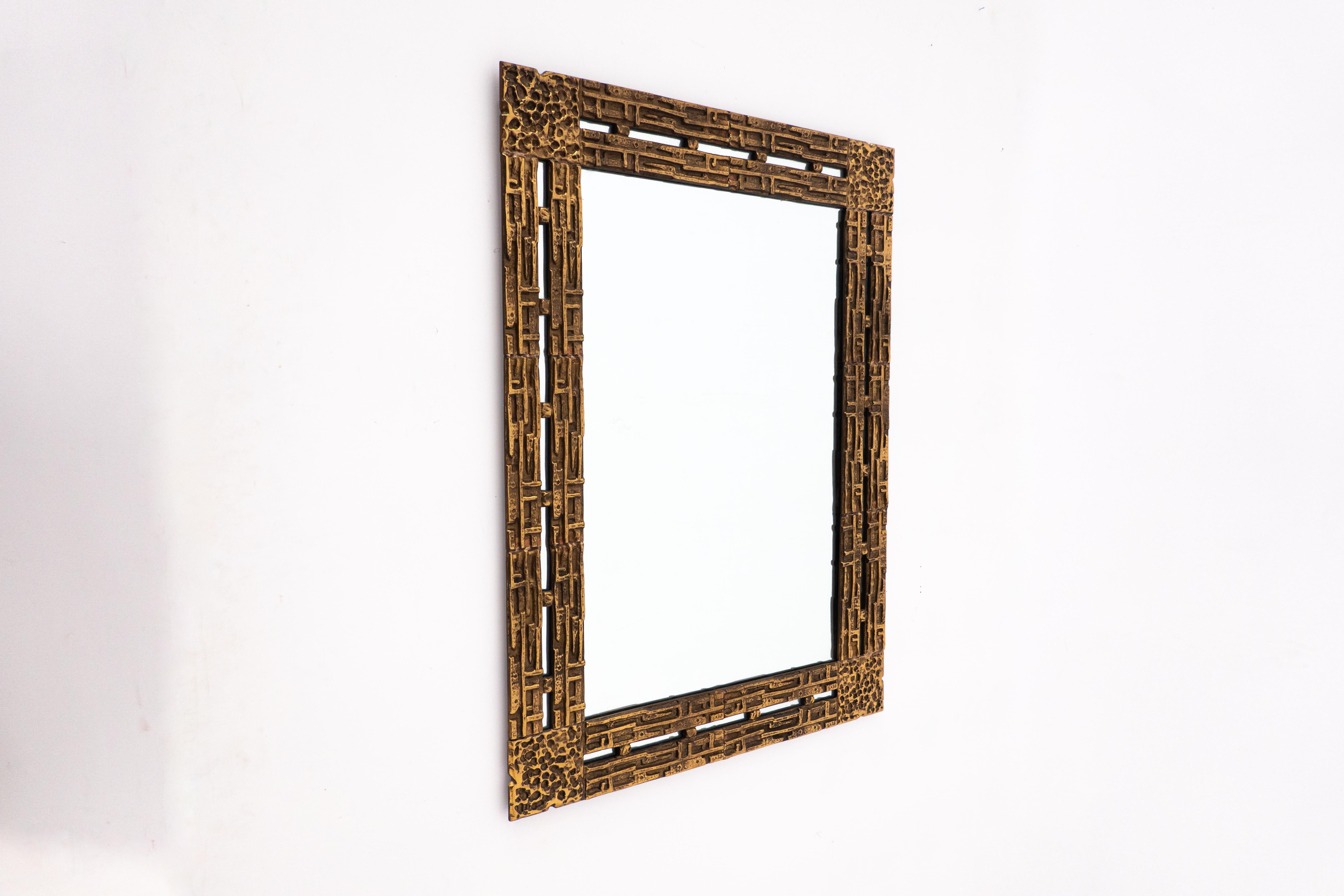 Mid-Century Brass Mirror by Luciano Frigerio, Italy 1970s For Sale 2