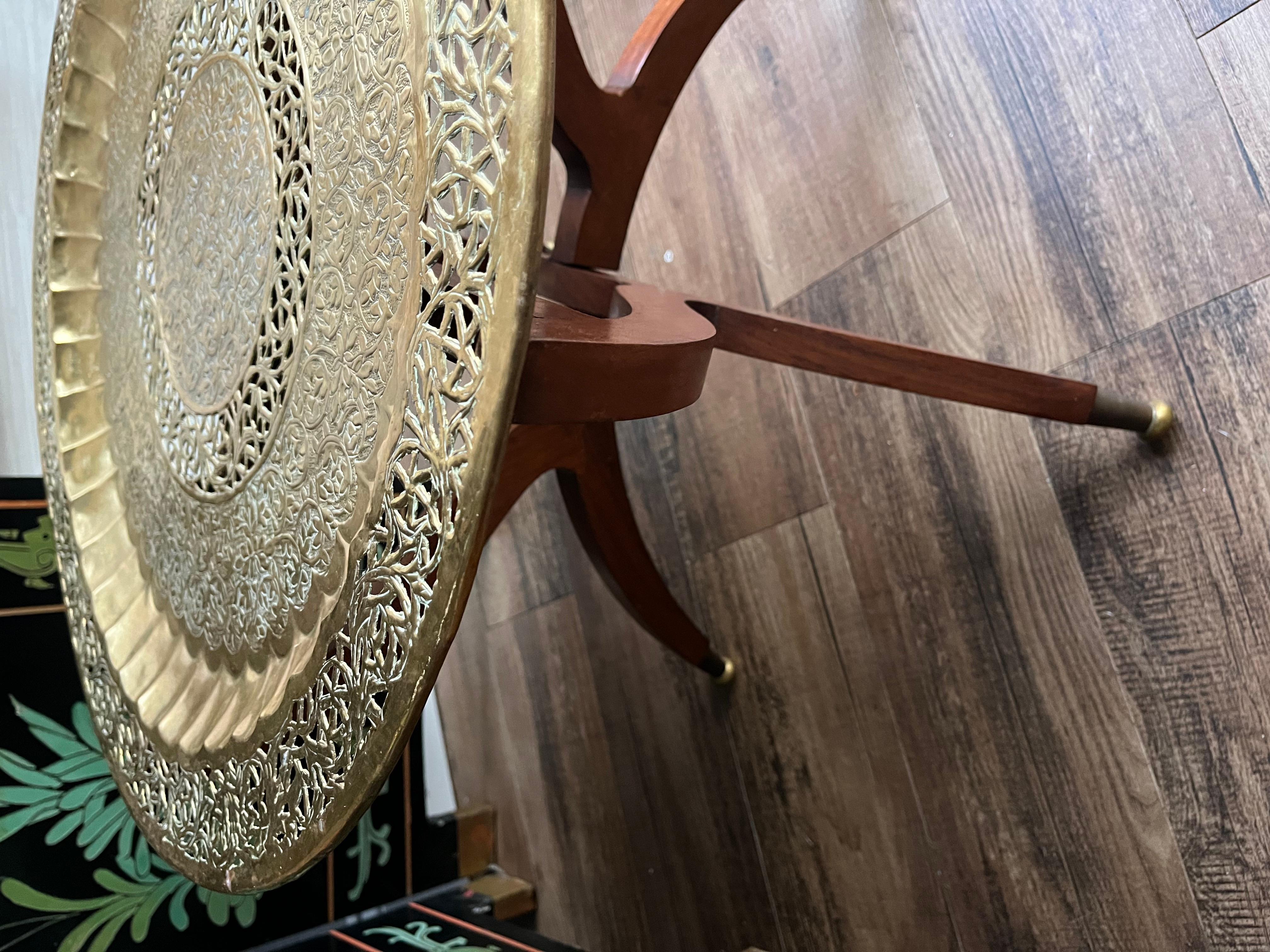 Mid Century Brass Moroccan Style Tray Table On Folding Wooden Spider Leg Base 6