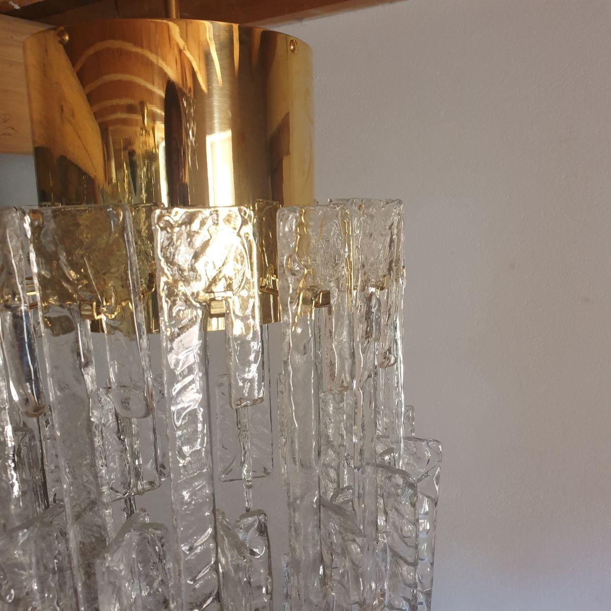Brass Mid-Century brass-Murano glass chandelier, Mazzega For Sale