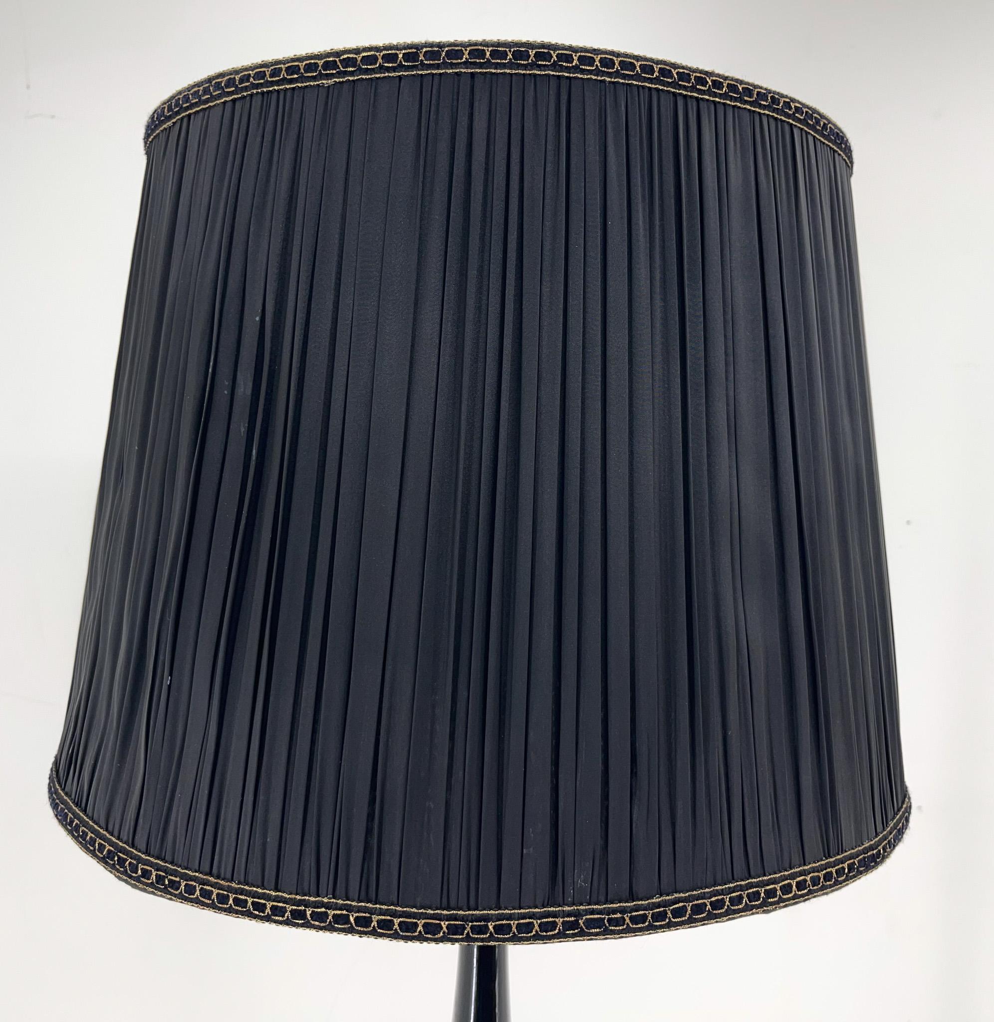 Lámpara de pie de latón, ónice y madera ebonizada de mediados de siglo, Italia en venta 3