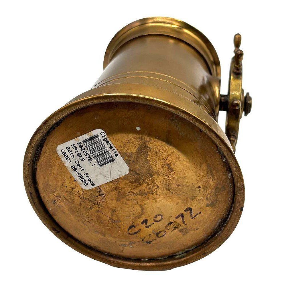 Distributore di sigarette a comparsa in ottone del metà secolo Nautical Lighthouse Dispense con il timone della nave in vendita 2