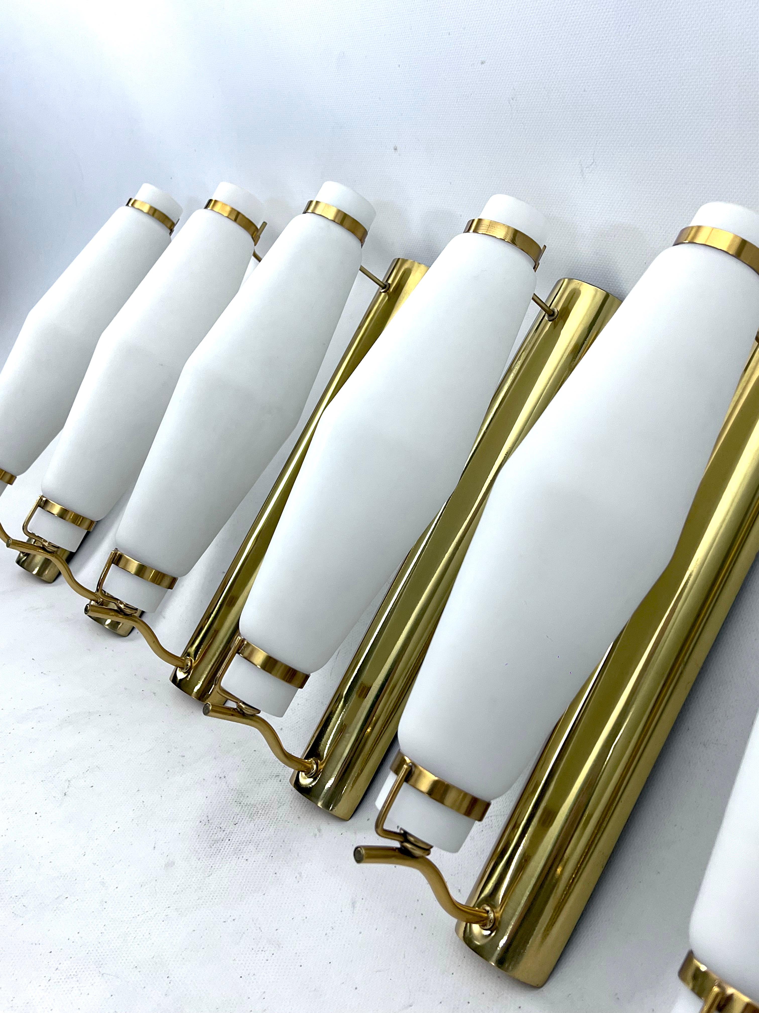 Mid-century brass sconces in the manner of Stilnovo from 50s. Set of six For Sale 2