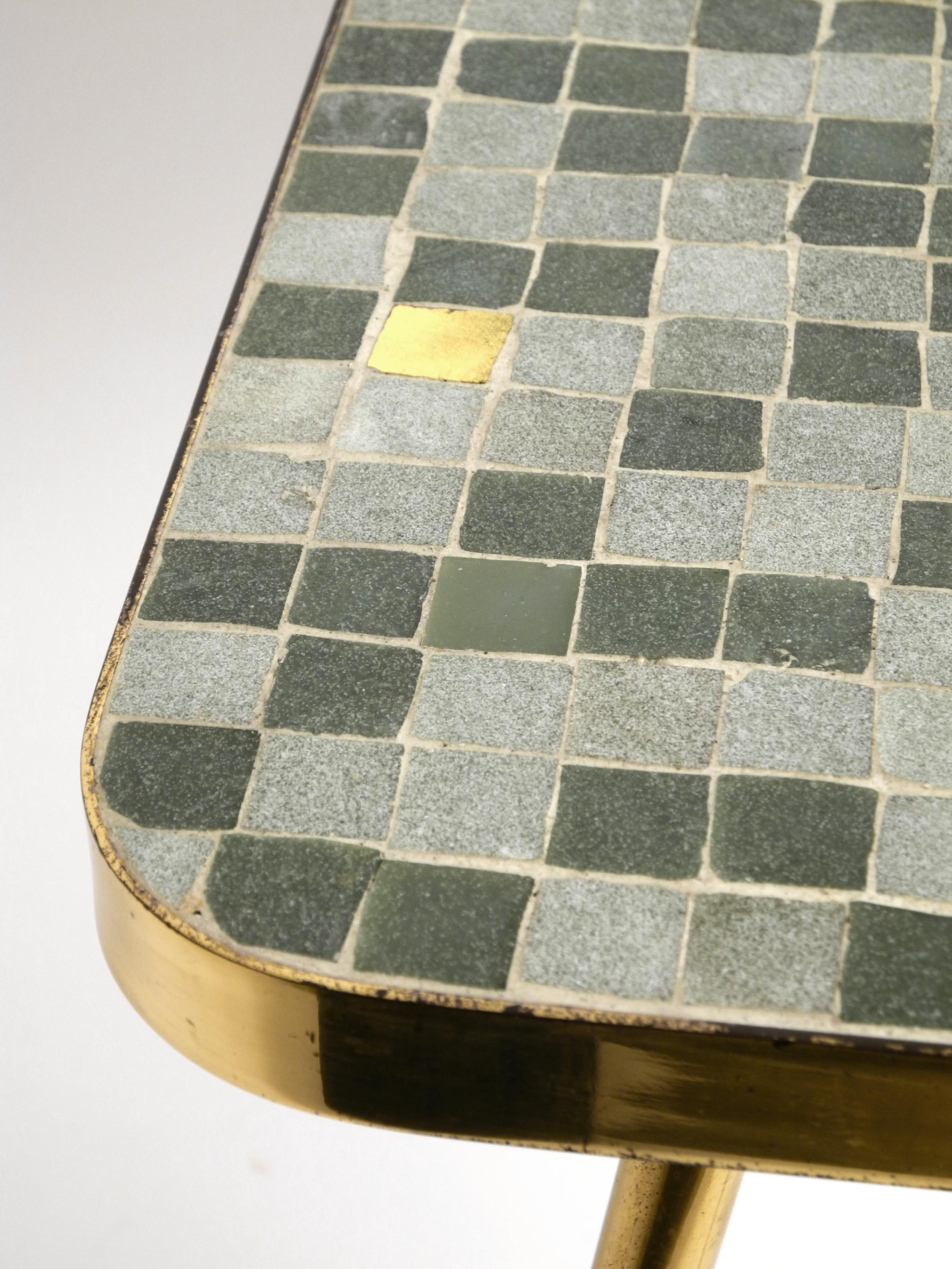 Table d'appoint en laiton du milieu du siècle avec surface en mosaïque par Münchener Zierspiegel en vente 9