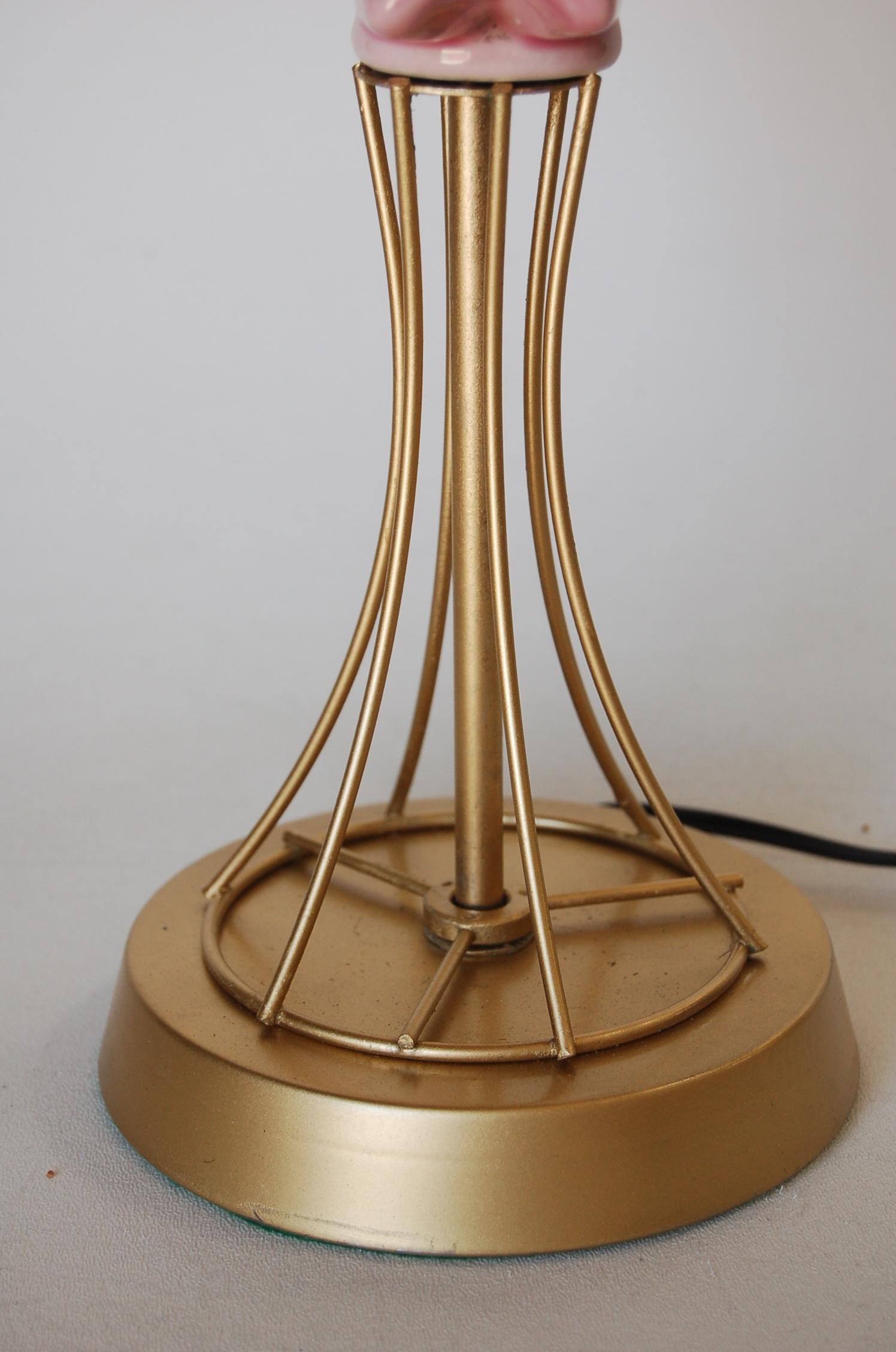 Midcentury Brass Spindel Table Lamp with Ceramic Flower Accent For Sale 2