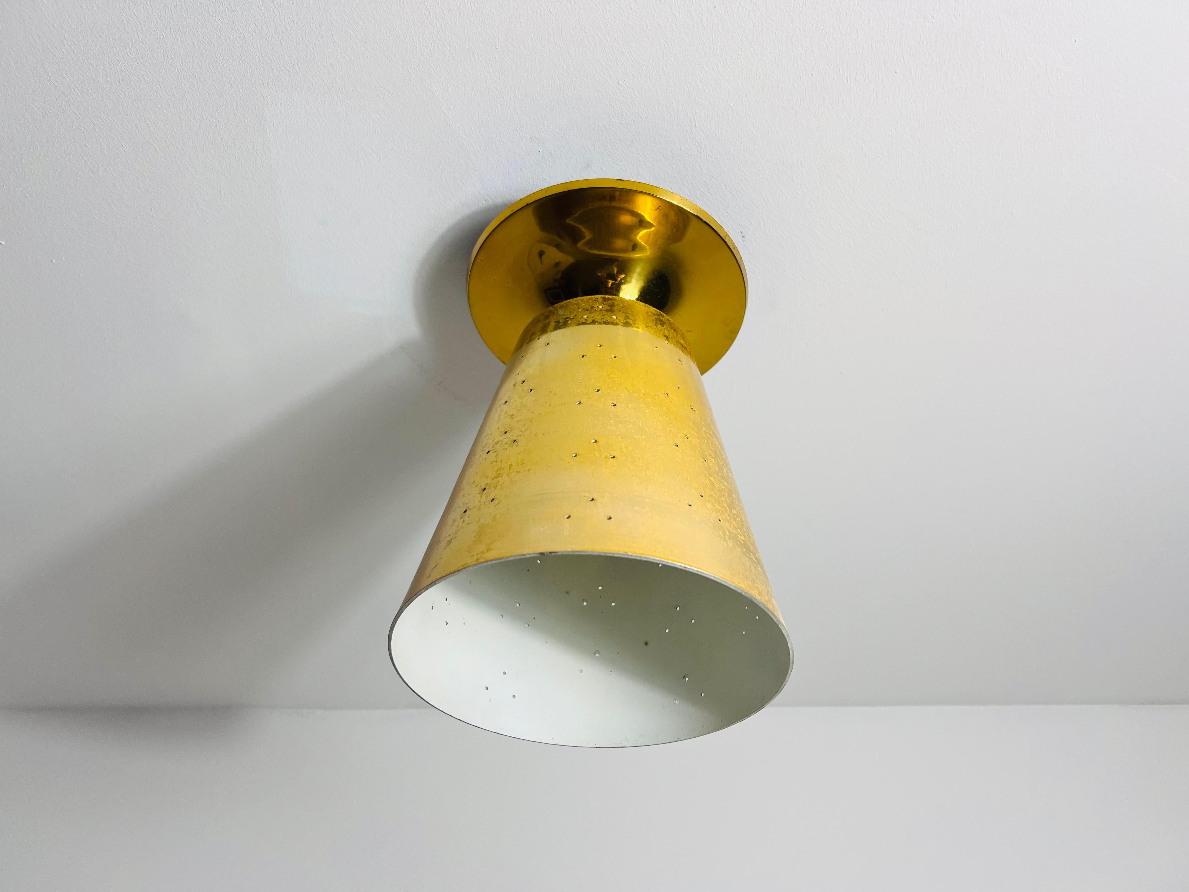 Mid-Century Brass Sputnik Ceiling Lamp, Italy, 1960s In Good Condition For Sale In Hagenbach, DE