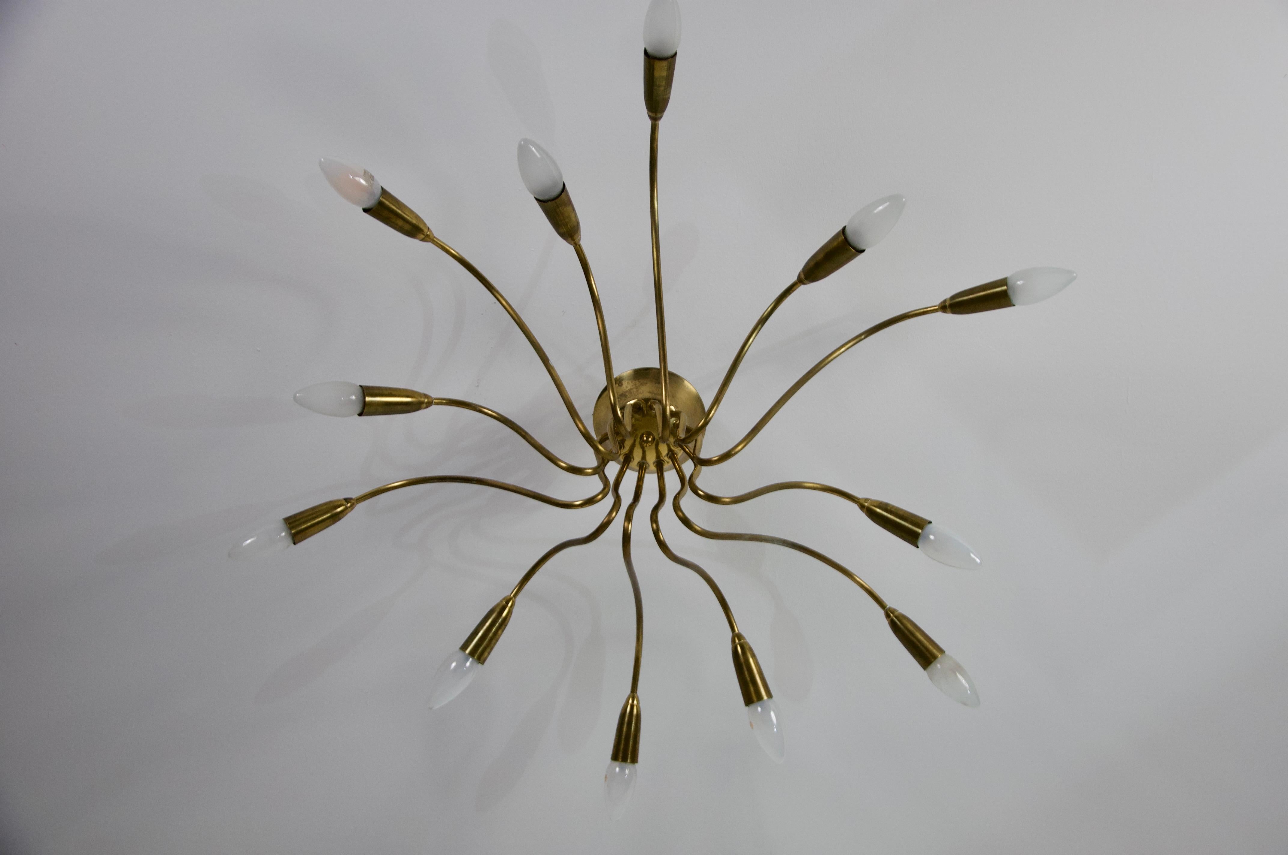 Lampadario Sputnik in ottone di metà secolo, anni '50, Germania in vendita 7