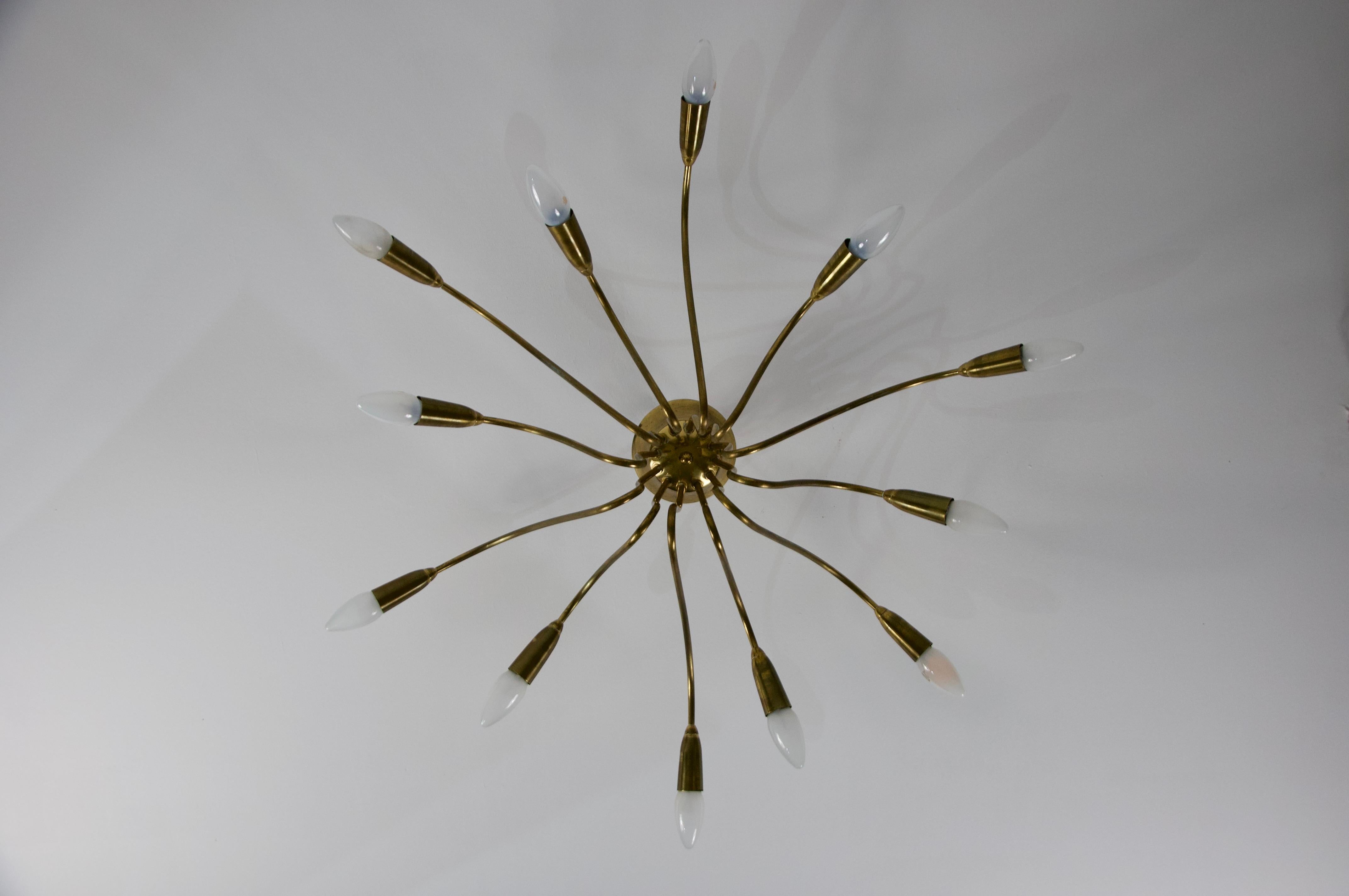 Lampadario Sputnik in ottone di metà secolo, anni '50, Germania in vendita 10