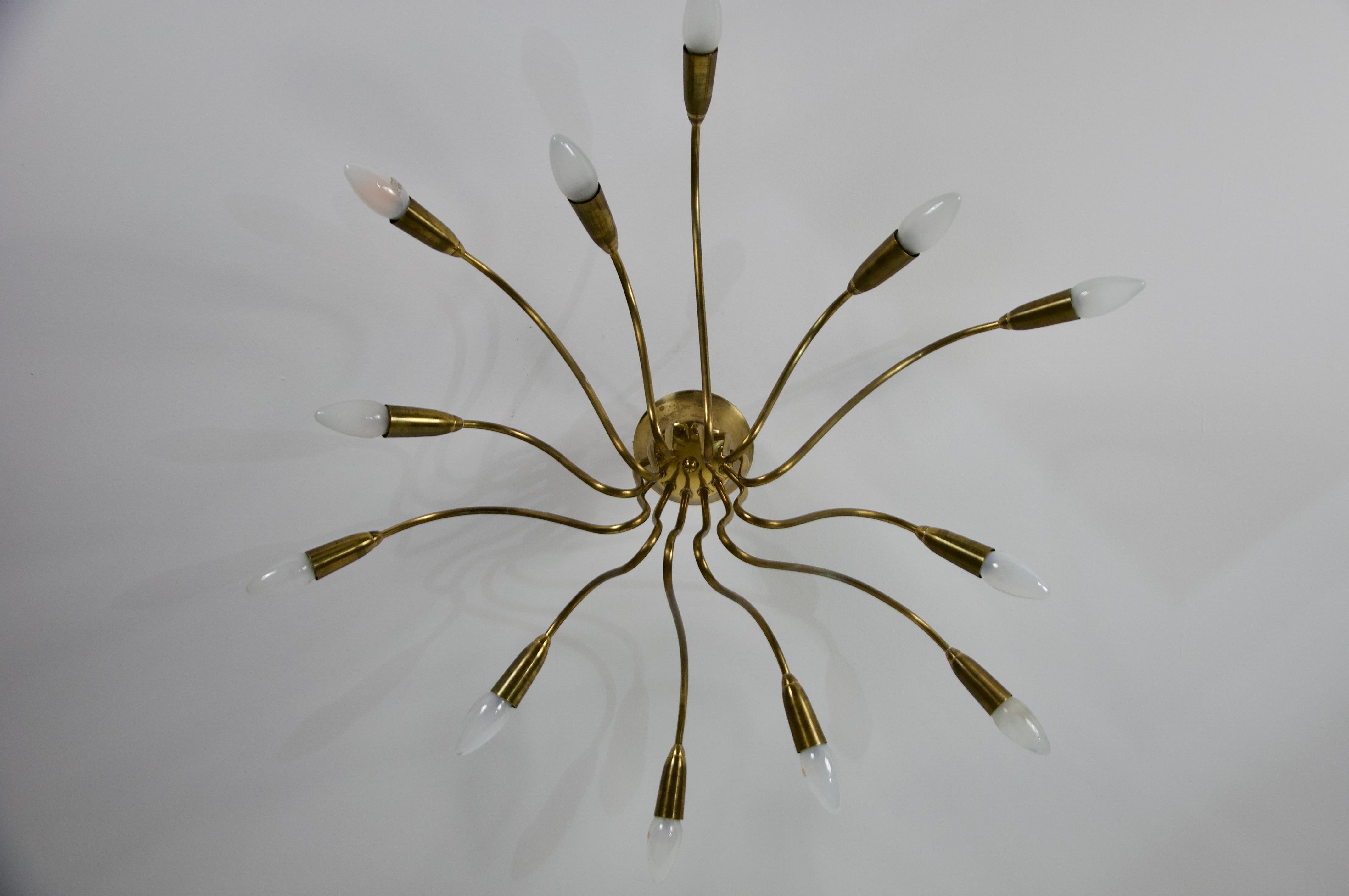 Lampadario Sputnik in ottone di metà secolo, anni '50, Germania in vendita 12