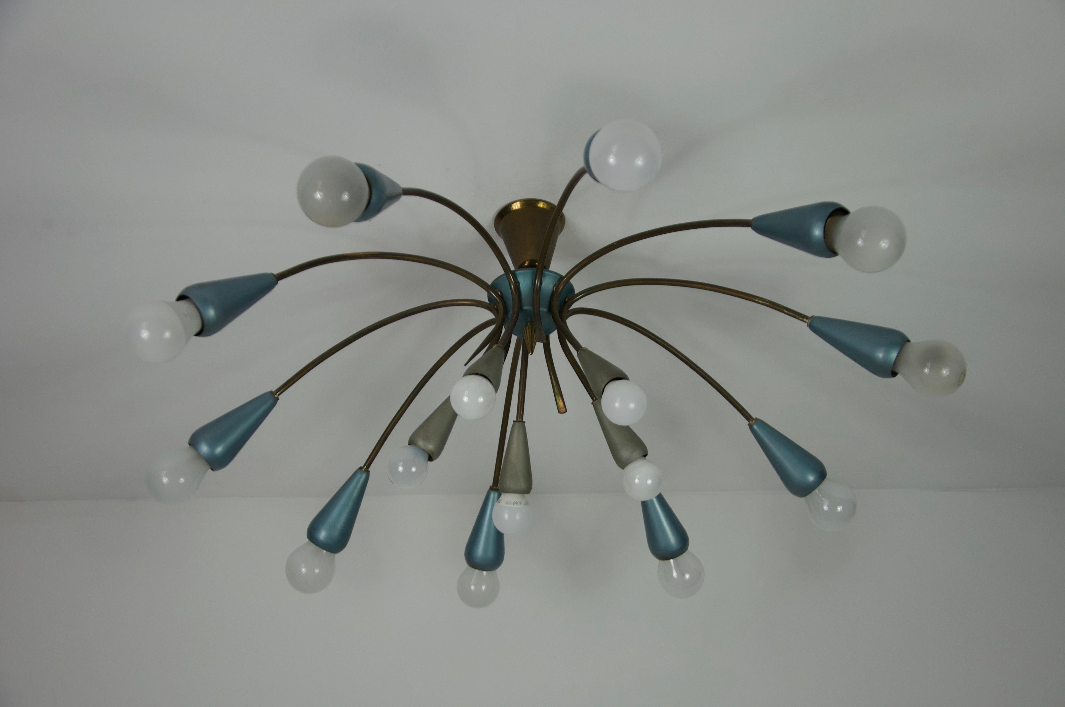 Araña Sputnik de latón de mediados de siglo, años 50, Alemania en venta 1