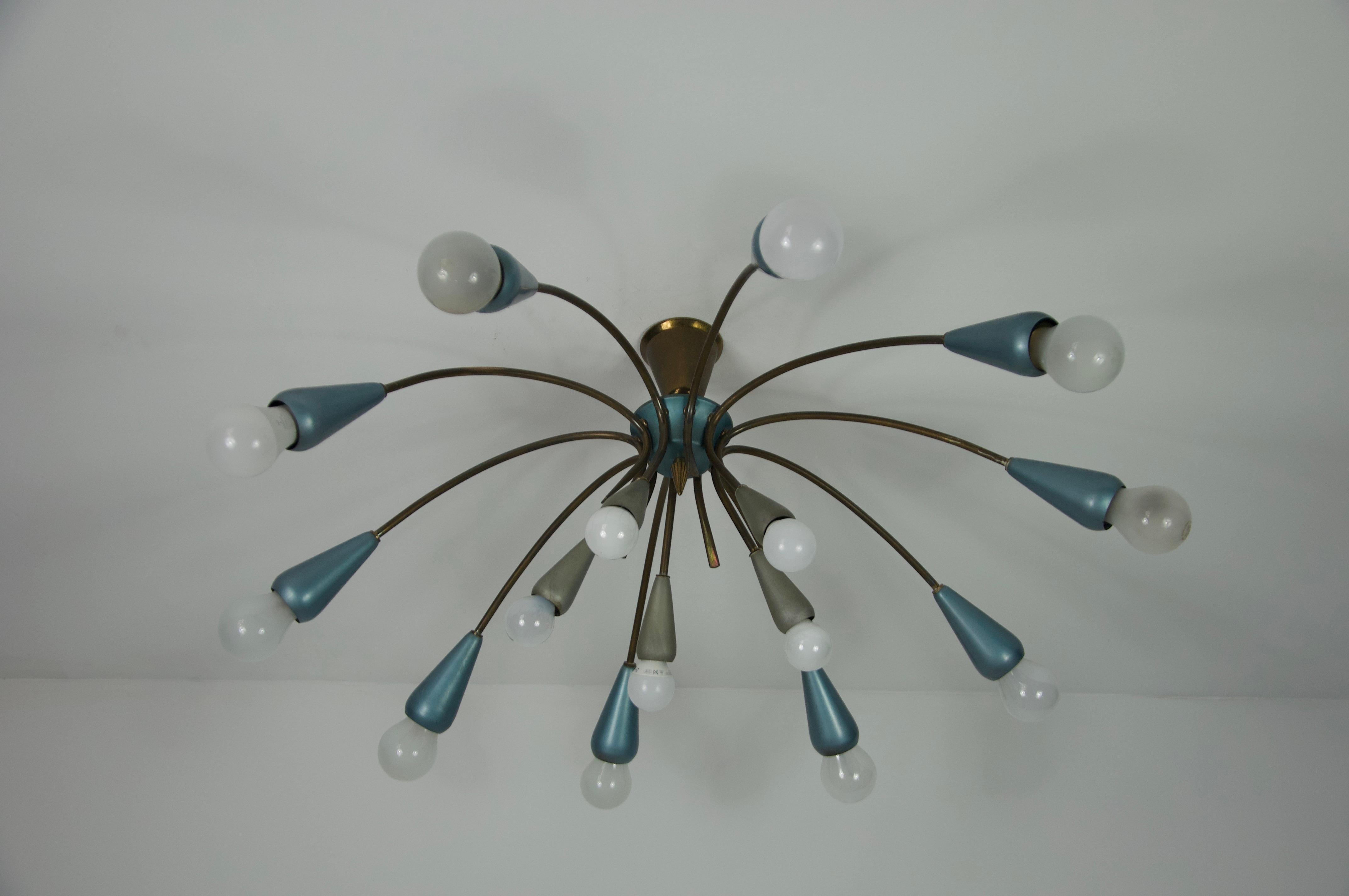 Araña Sputnik de latón de mediados de siglo, años 50, Alemania en venta 2
