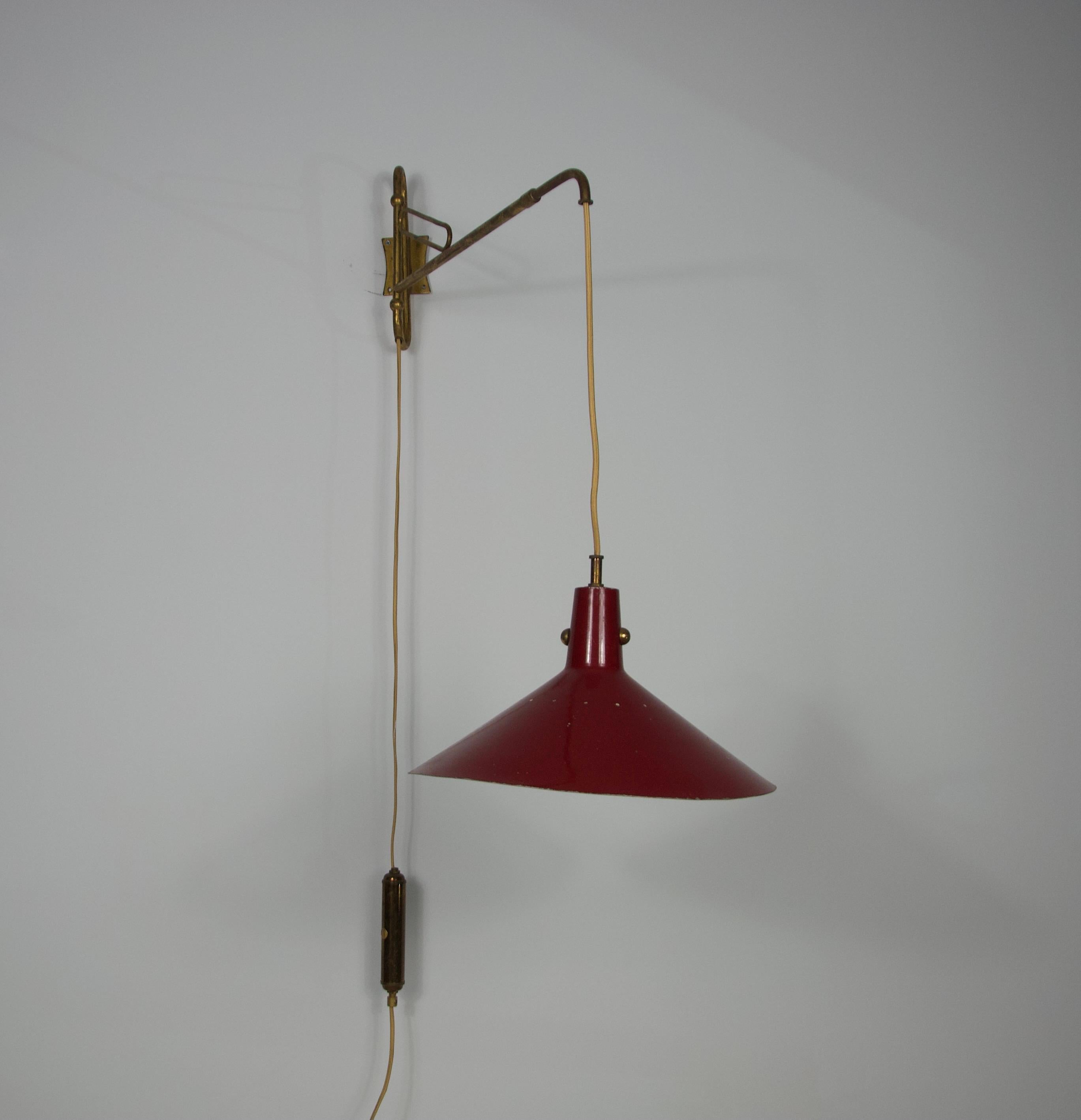 Messing-Schwenkarm-Wandleuchte aus der Jahrhundertmitte, Italien, 1950er Jahre im Angebot 5