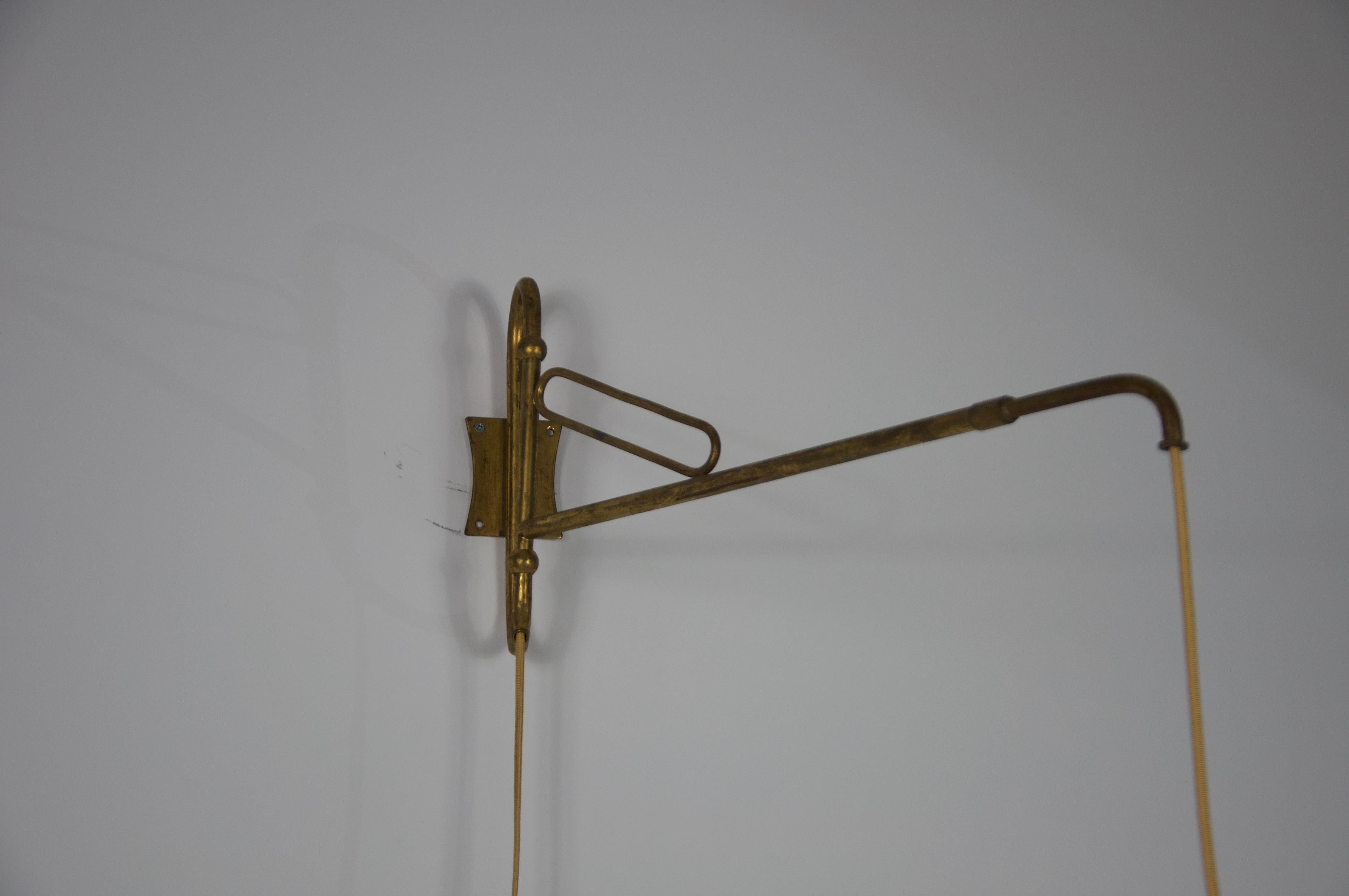 Messing-Schwenkarm-Wandleuchte aus der Jahrhundertmitte, Italien, 1950er Jahre im Angebot 2
