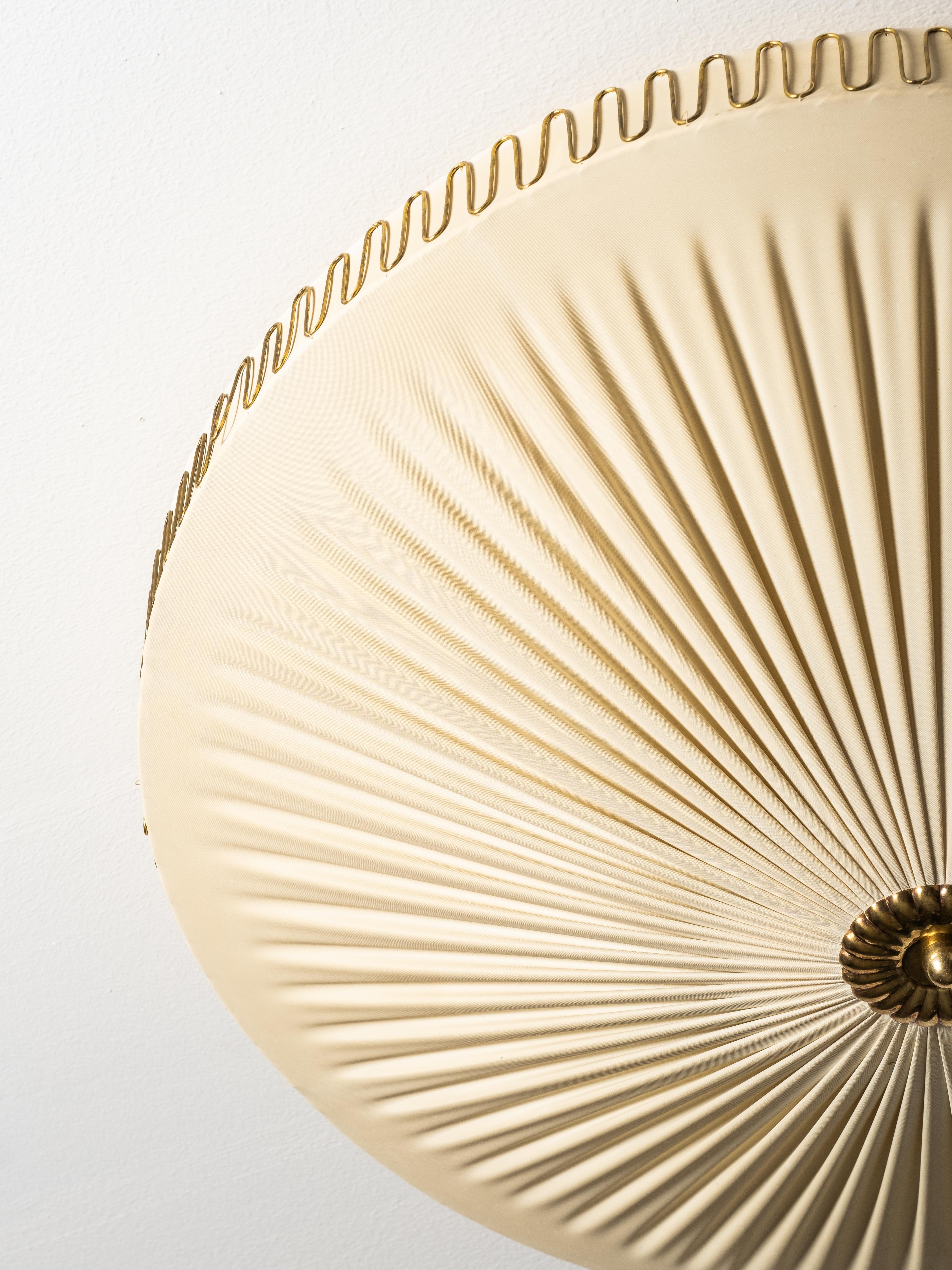 Mid-20th Century Mid-Century Brass & Synthetic Textile Flush Mount, Model K5-40, Idman, 1950s For Sale