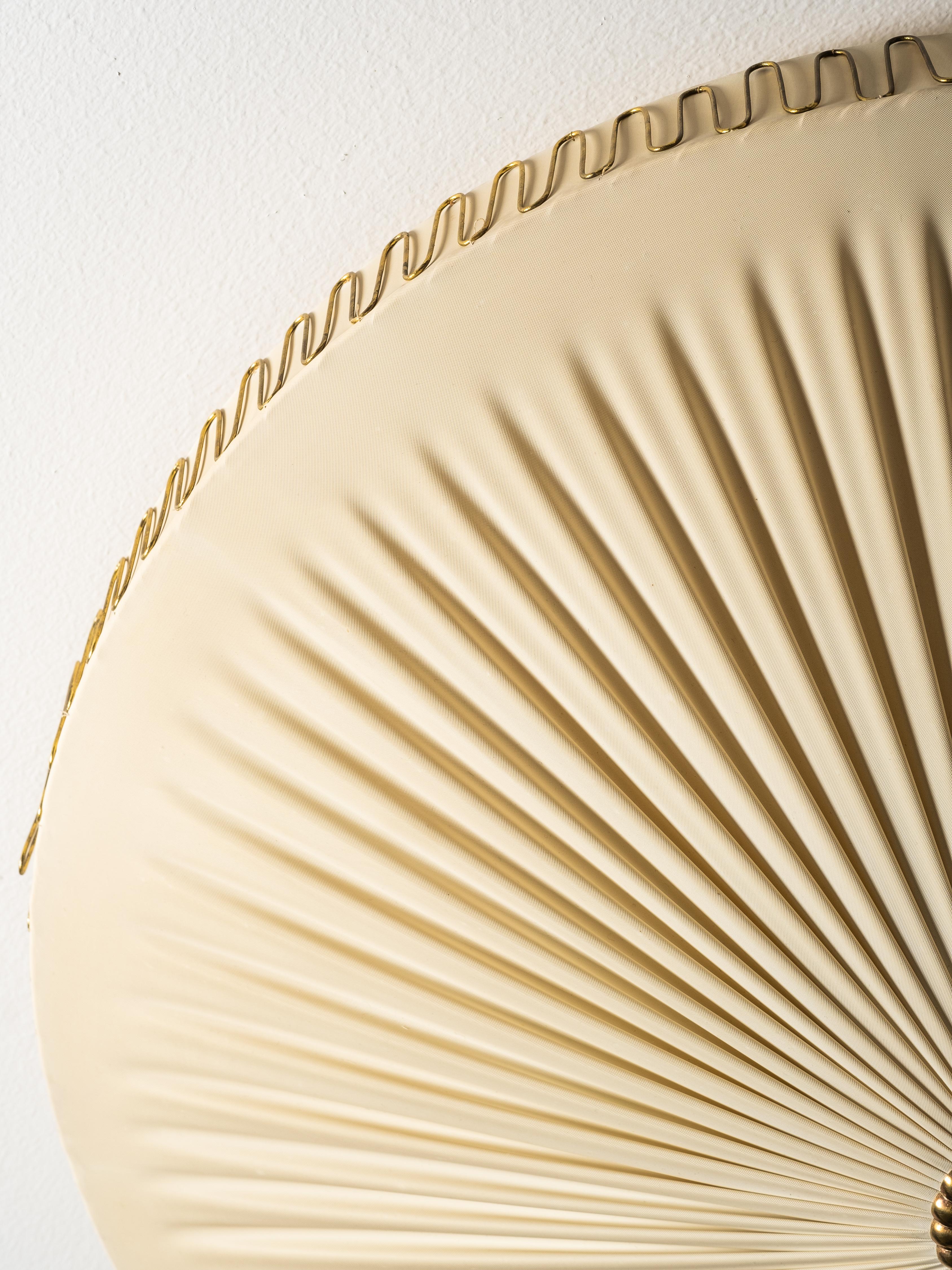Mid-Century Brass & Synthetic Textile Flush Mount, Model K5-40, Idman, 1950s For Sale 1