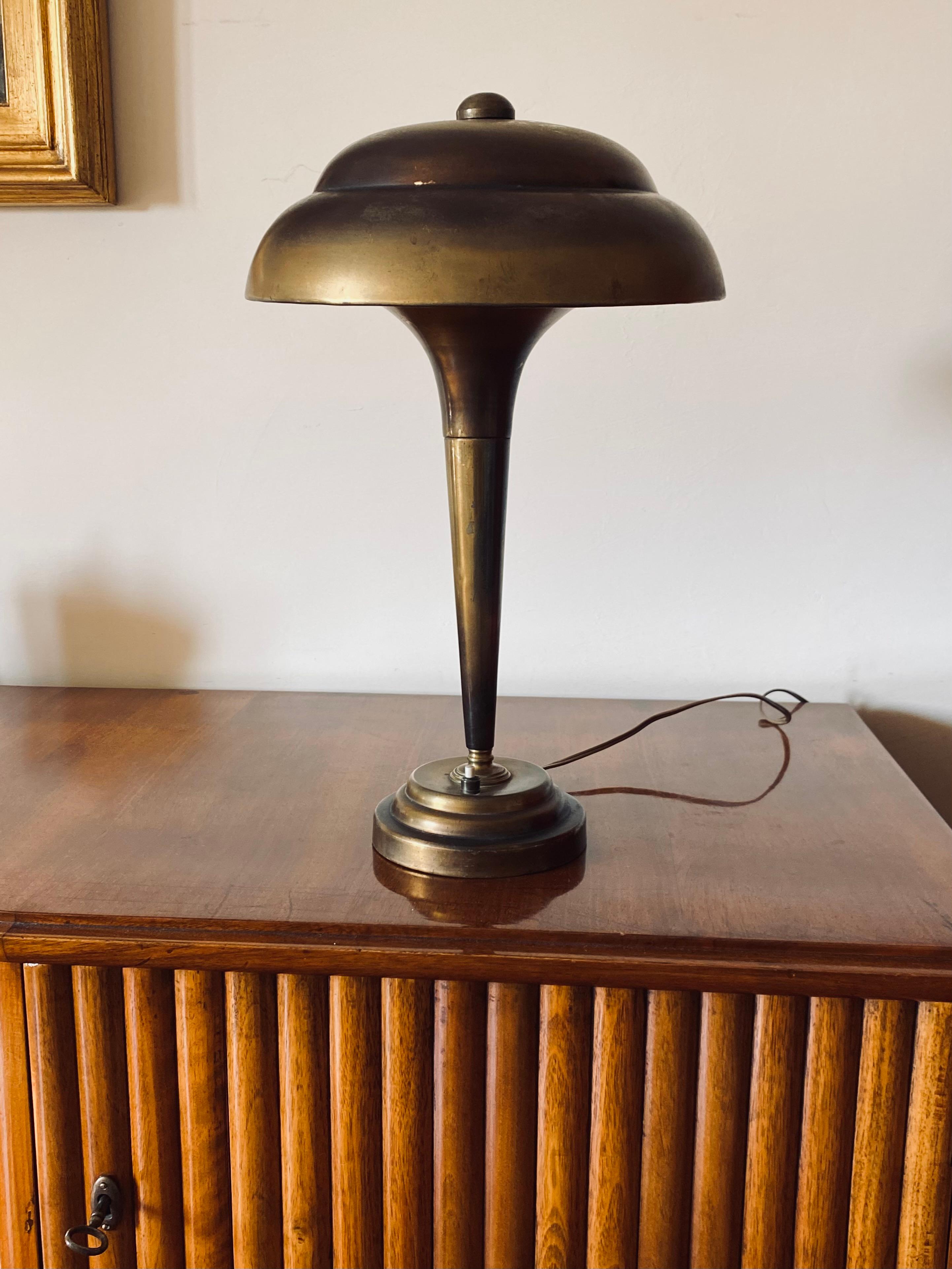 Midcentury Brass Table / Desk Lamp, France, circa 1940 In Excellent Condition In Firenze, IT