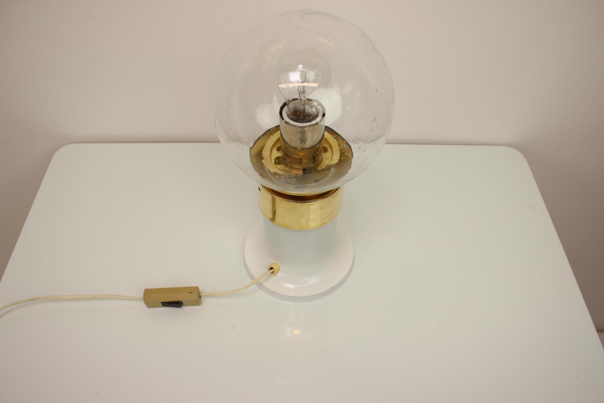 Czech Mid-Century Brass Table Lamp by Kamenicky Senov, 1960s For Sale