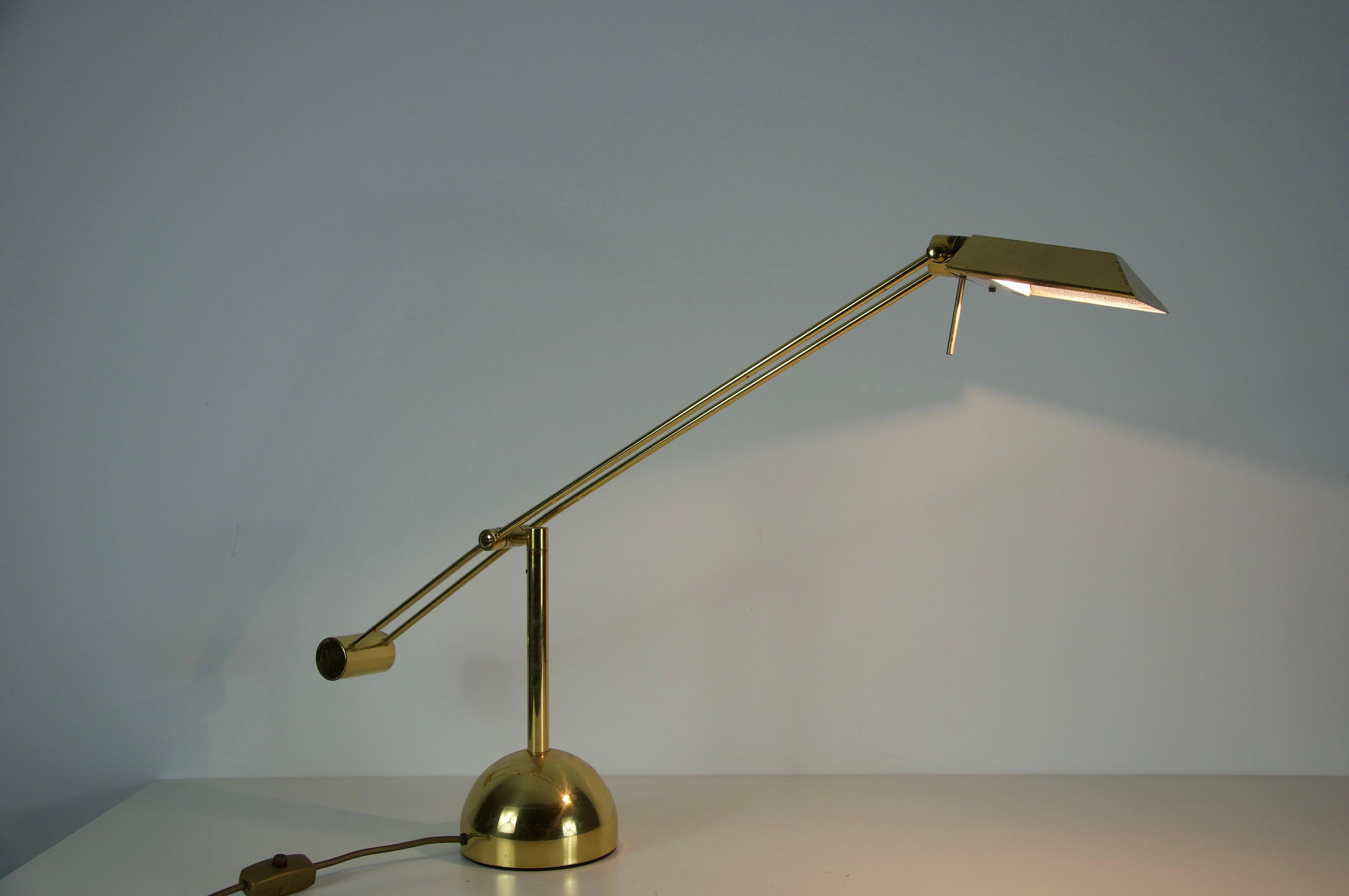 Lámpara de sobremesa de latón de mediados de siglo de Sölken, años 60, Alemania en venta 3