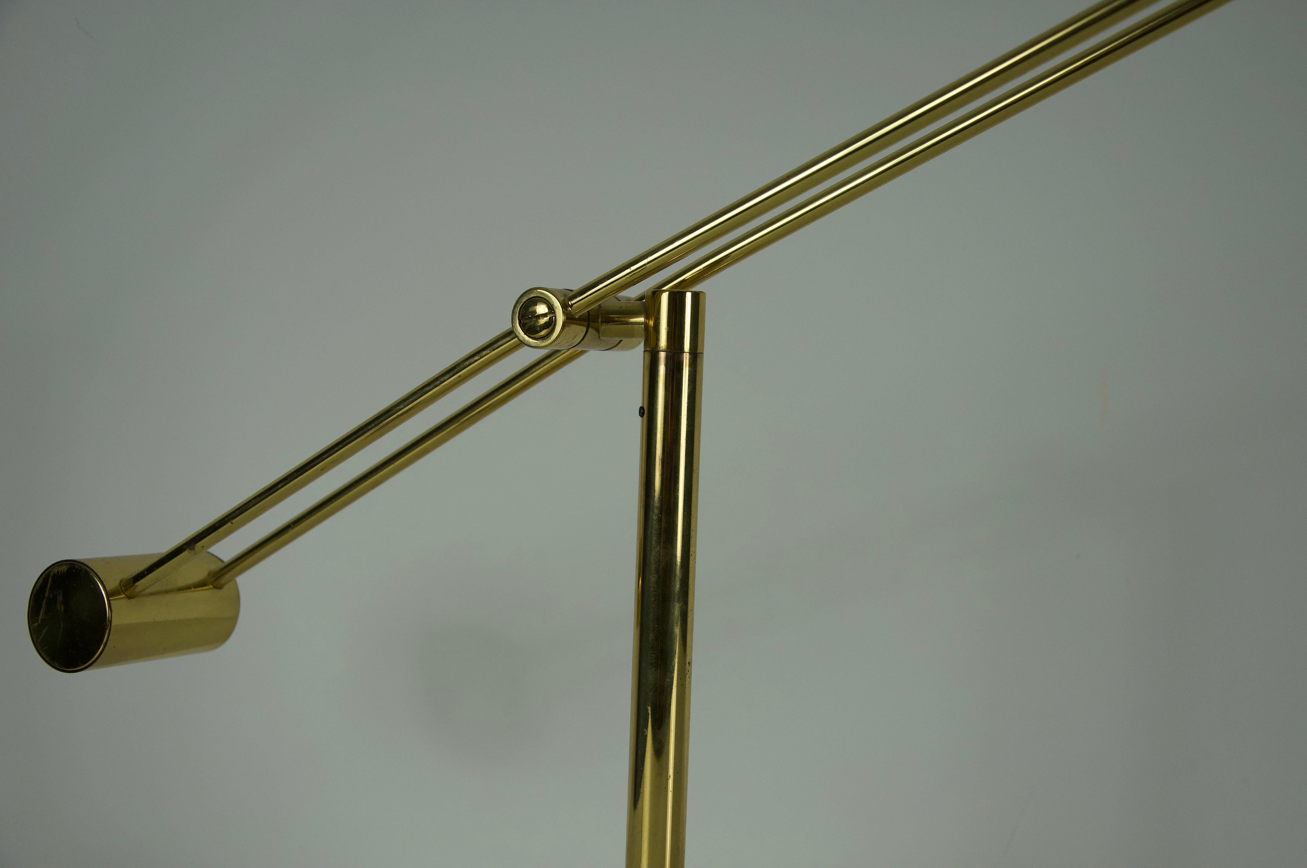 Lámpara de sobremesa de latón de mediados de siglo de Sölken, años 60, Alemania mediados del siglo XX en venta