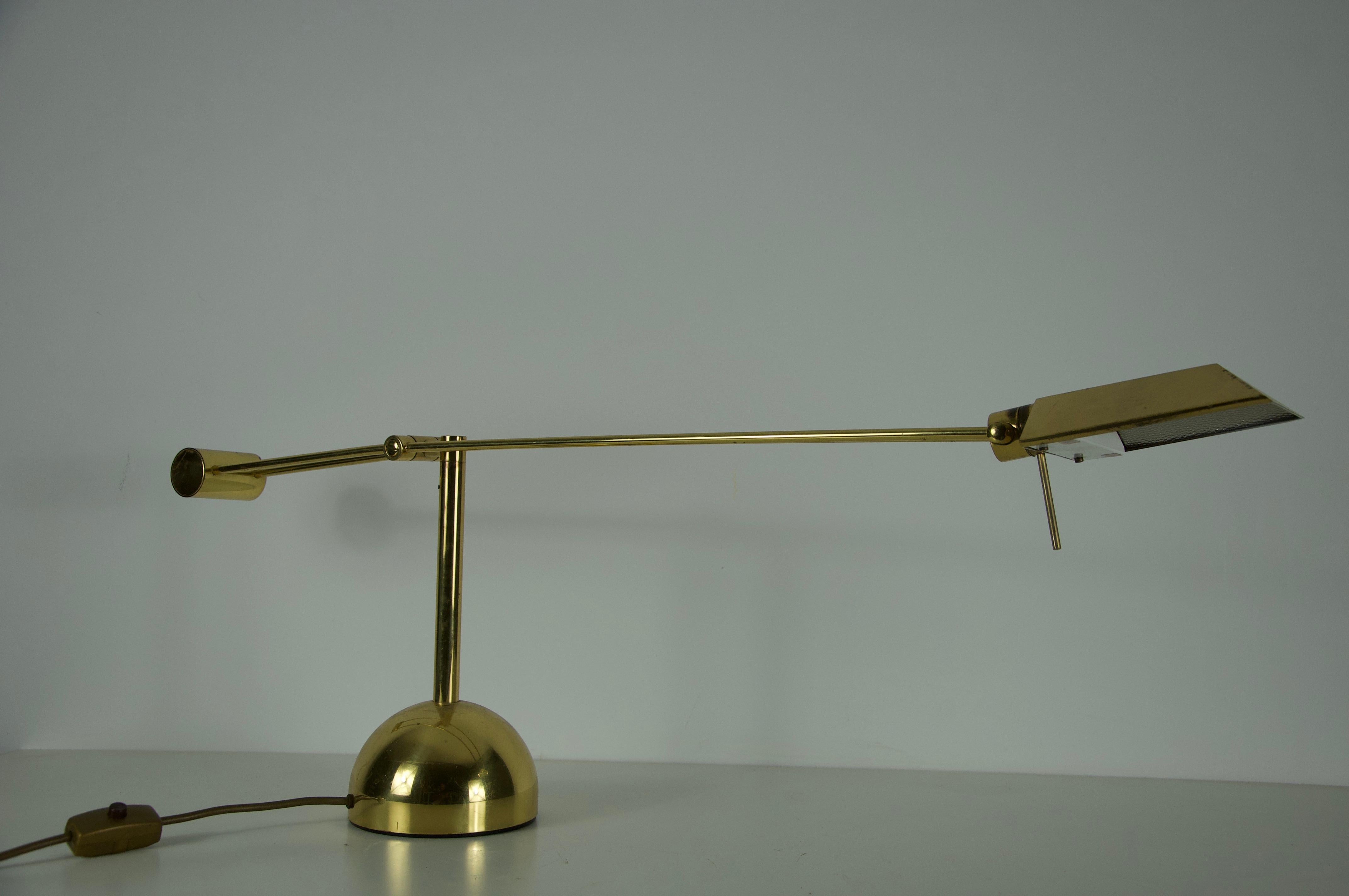 Lámpara de sobremesa de latón de mediados de siglo de Sölken, años 60, Alemania Metal en venta