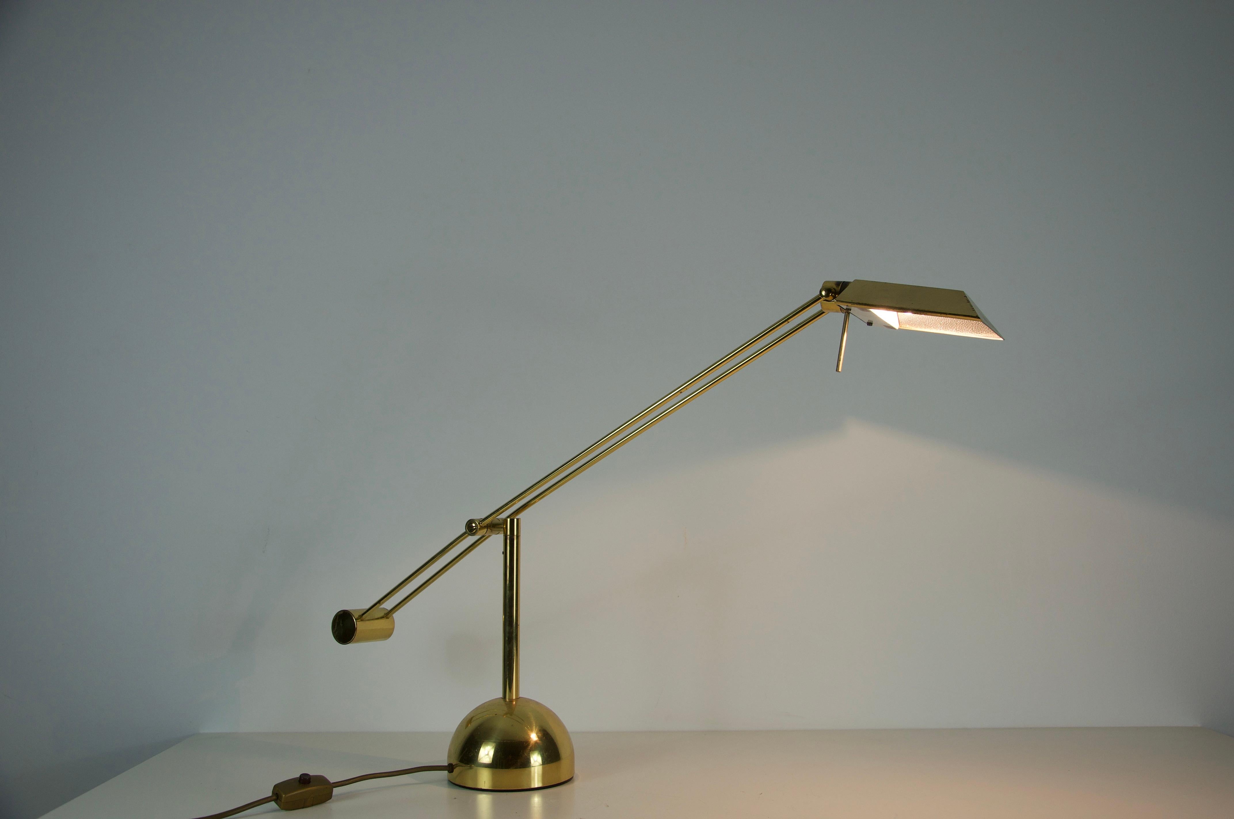 Lámpara de sobremesa de latón de mediados de siglo de Sölken, años 60, Alemania en venta 2