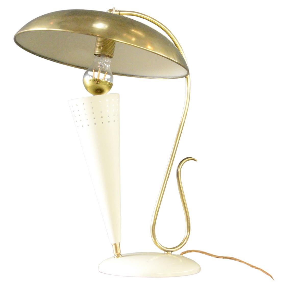 Lámpara de mesa de latón de mediados de siglo circa 1950