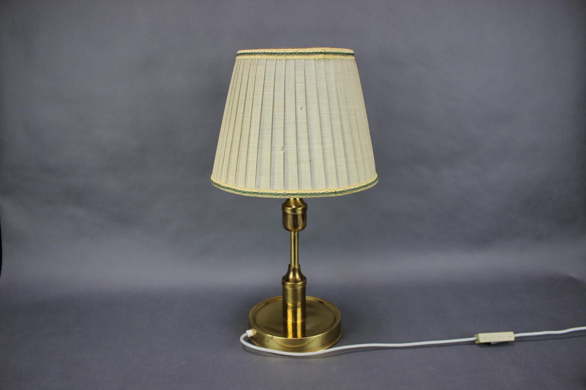 Messing-Tischlampe aus der Mitte des Jahrhunderts, Deutschland, 1960er Jahre im Angebot 7