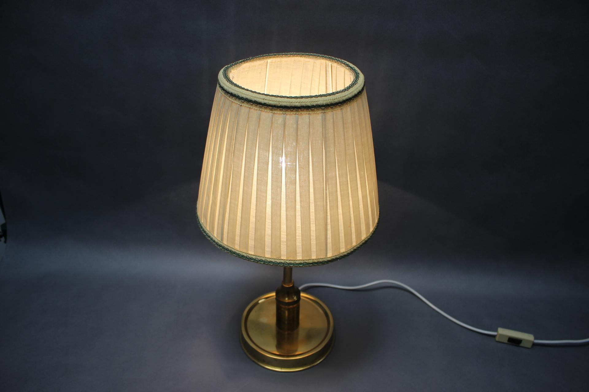 Messing-Tischlampe aus der Mitte des Jahrhunderts, Deutschland, 1960er Jahre im Angebot 4