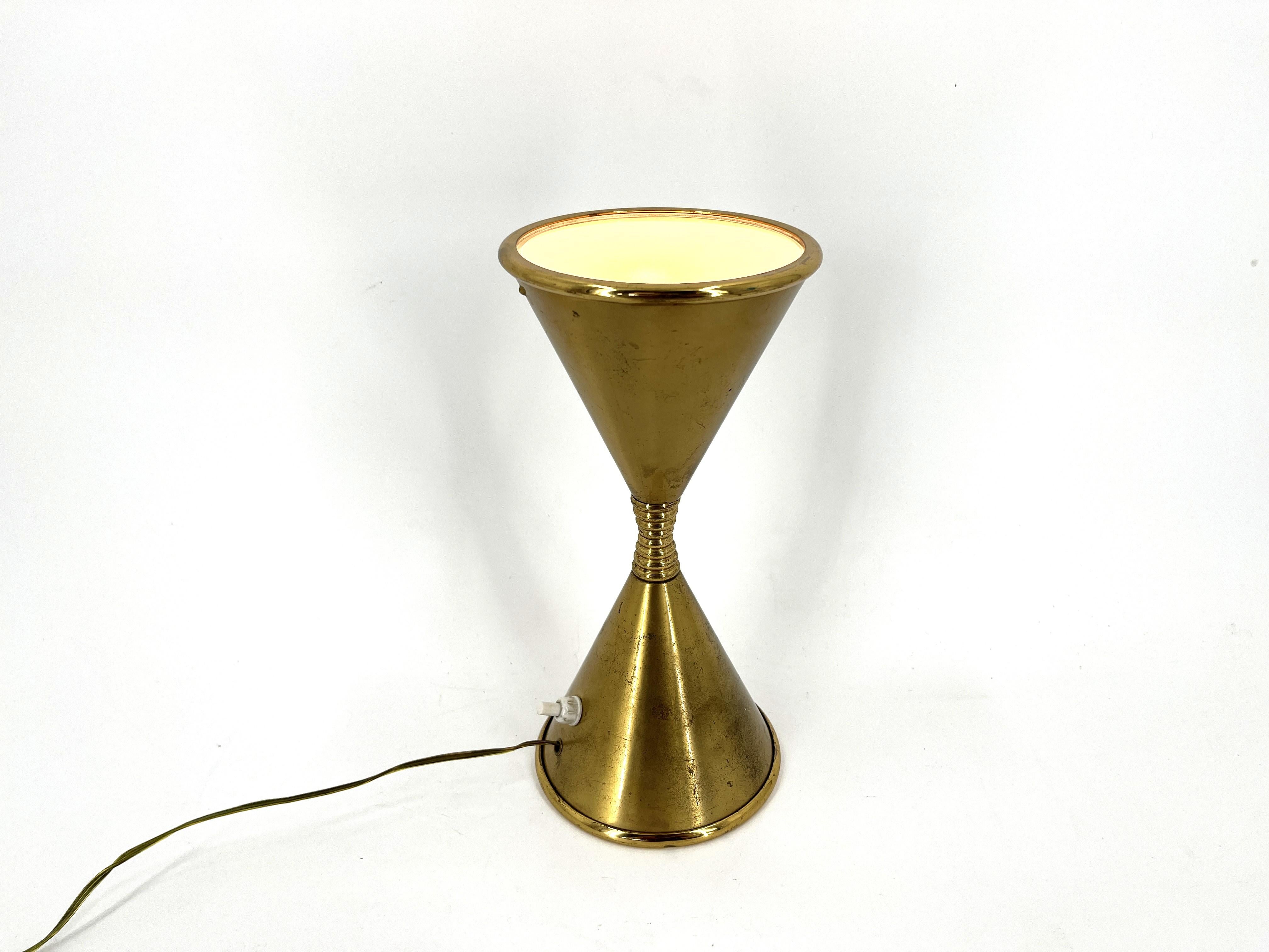 Mid century brass table lamp model Clessidra by Angelo Lelli for Arredoluce, 196 en venta 1