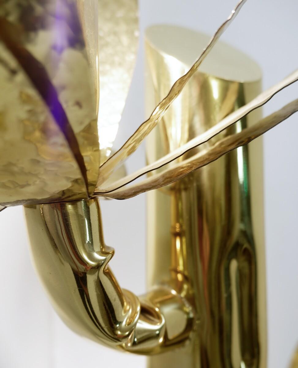 Tischlampe aus Messing aus der Mitte des Jahrhunderts mit zwei Armen und Lichtblume von Bottega Gadda (Italienisch) im Angebot