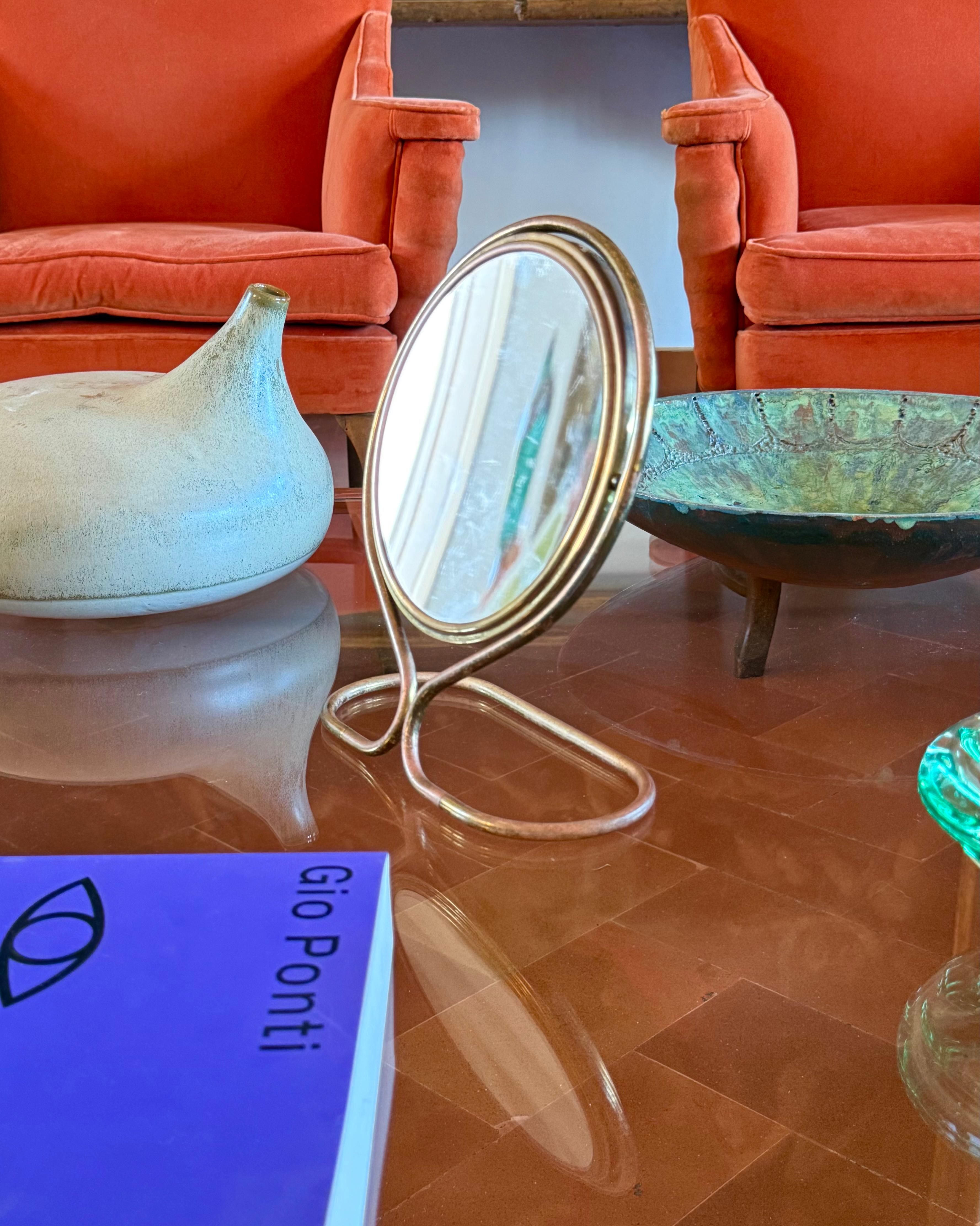 Mid-Century Modern Mid-century brass table mirror / vanity, France 1950s en vente