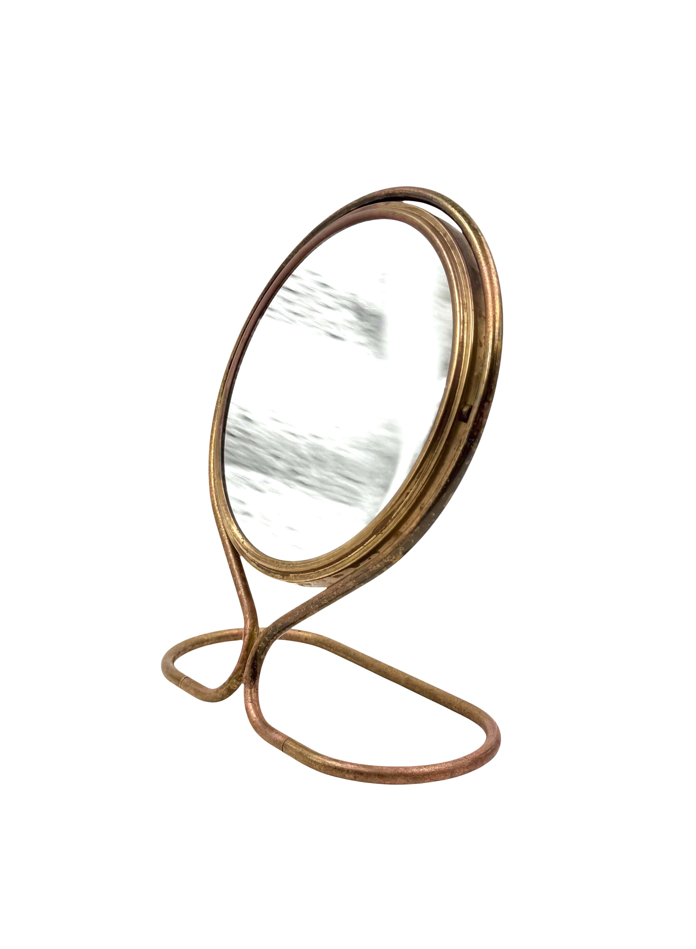 Mid-century brass table mirror / vanity, France 1950s Excellent état - En vente à Firenze, IT